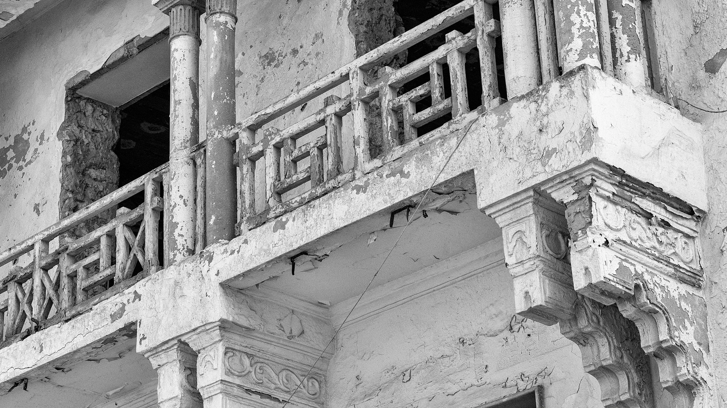 Weathered Geometry DSC03224 web.jpg