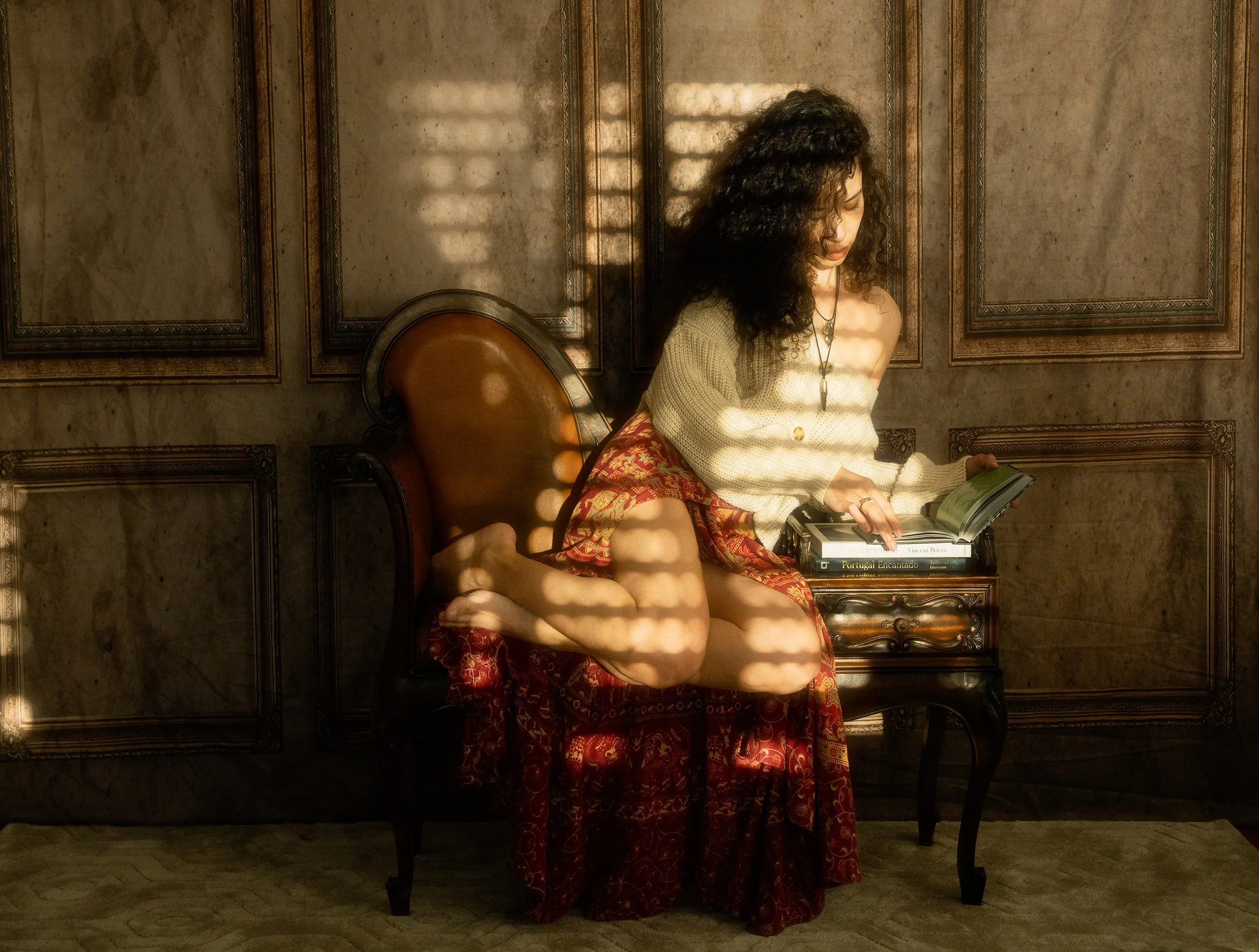 ana re edit reading 01671web.jpg