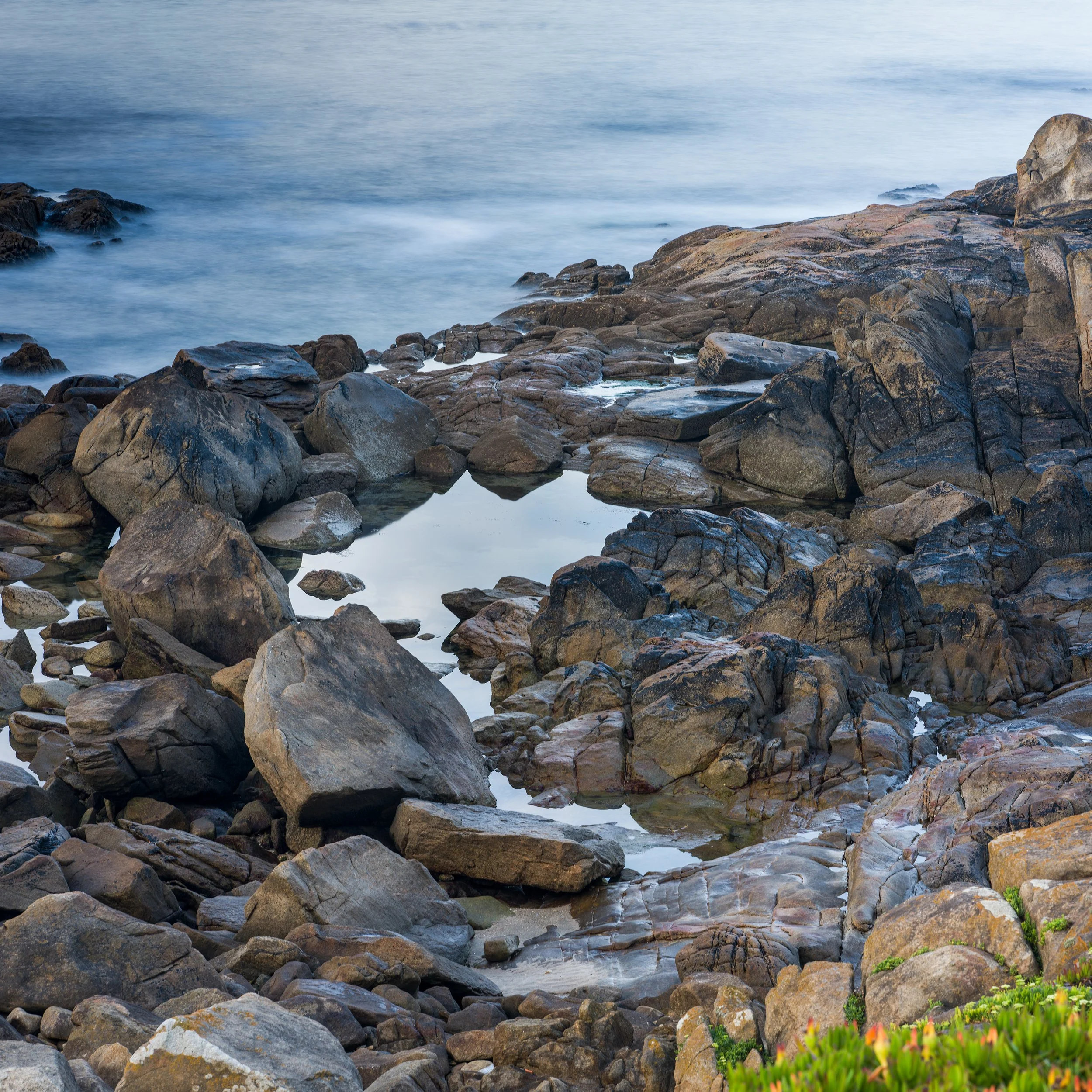ocean rocksB0007289-web.jpg
