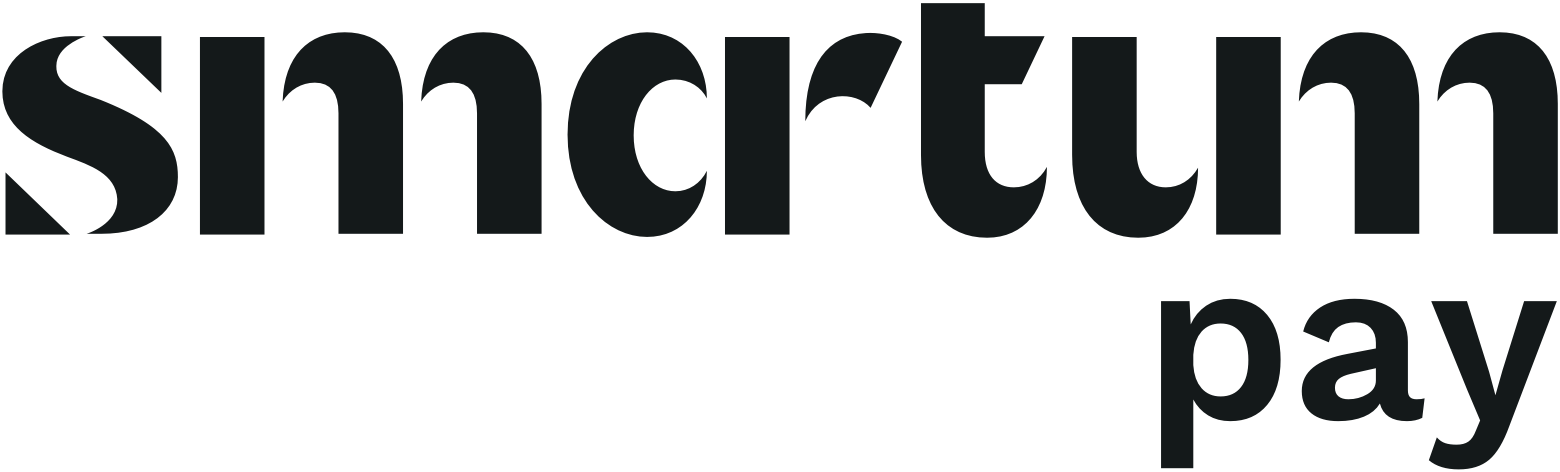 Smartum Pay logo, musta teksti valkoisella taustalla.