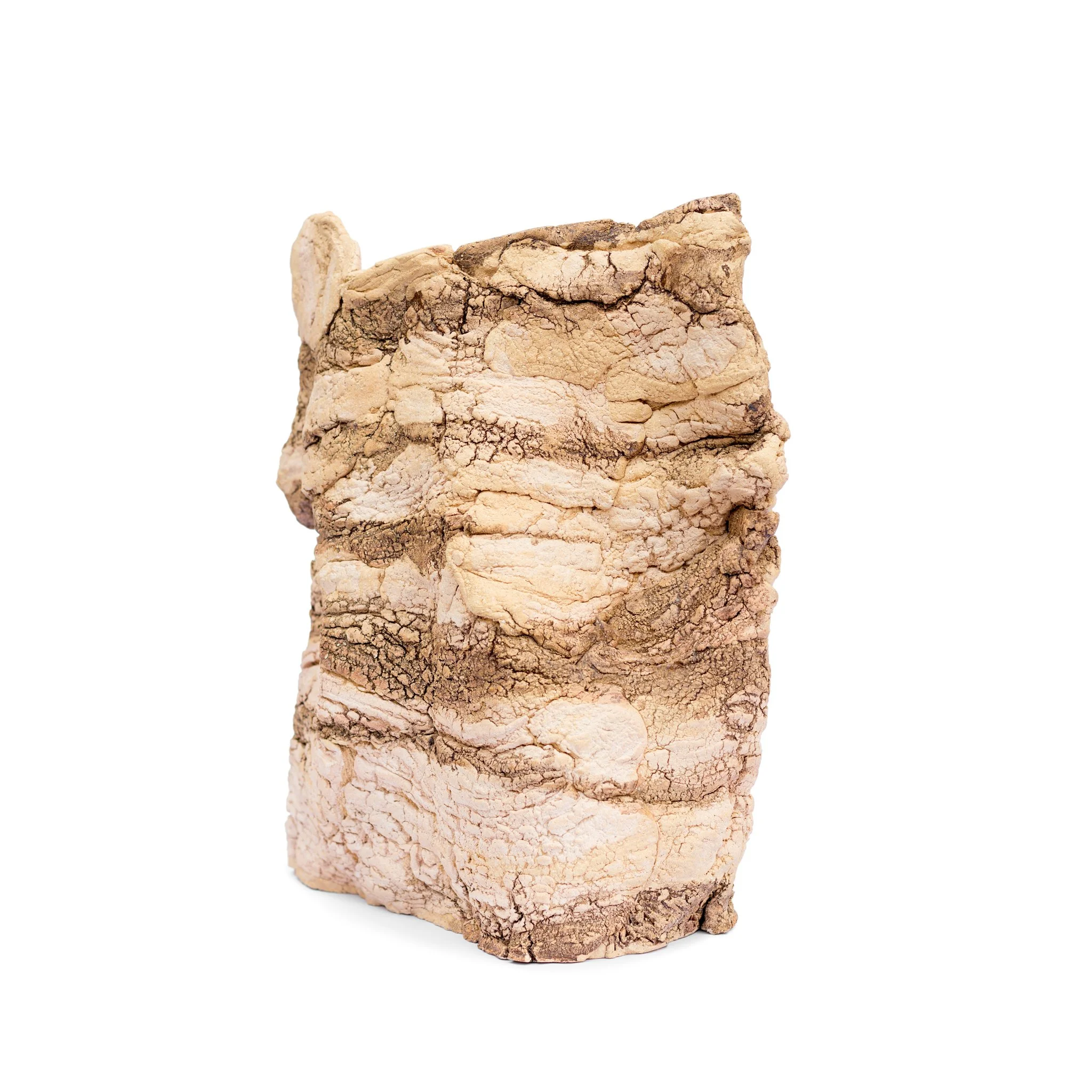 Pigmented clay fired at 1220ºC. 29x 30 x 38 (cm)