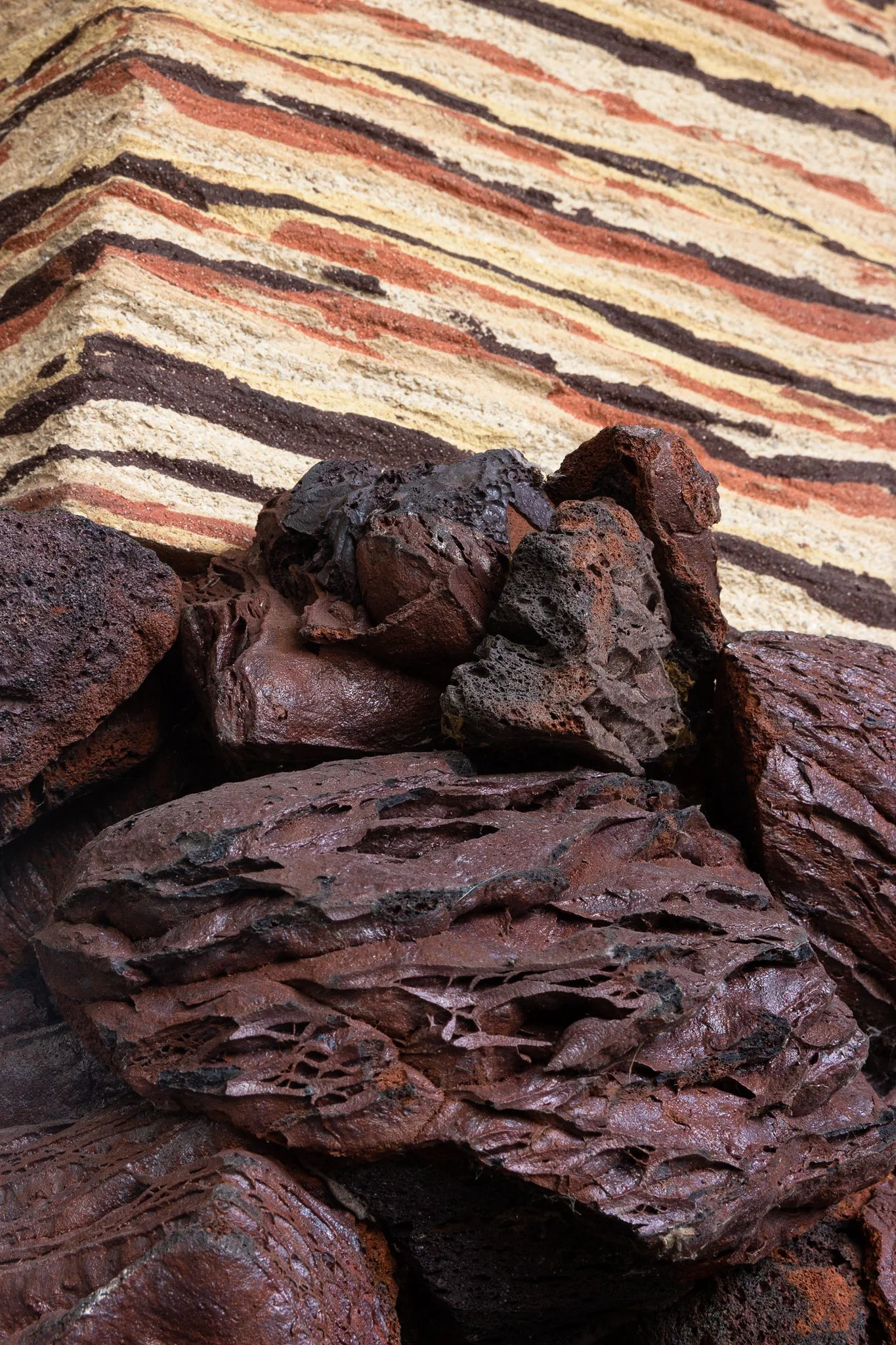 Close-up of a ceramic work by João Carqueijeiro.