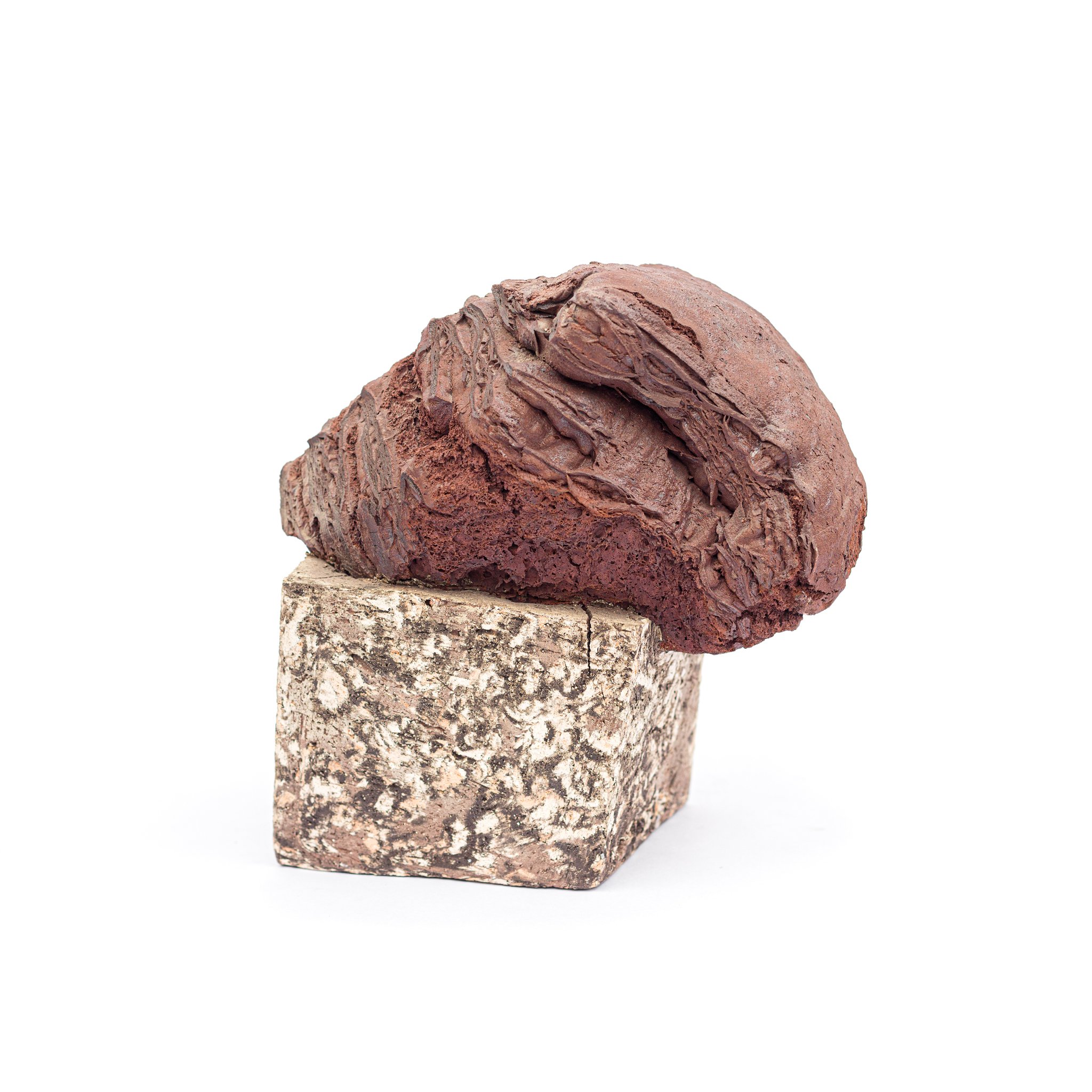 Expanded slate stone and pigmented clay. Fired at 1220ºC. 23 x 14 x 23 (cm)