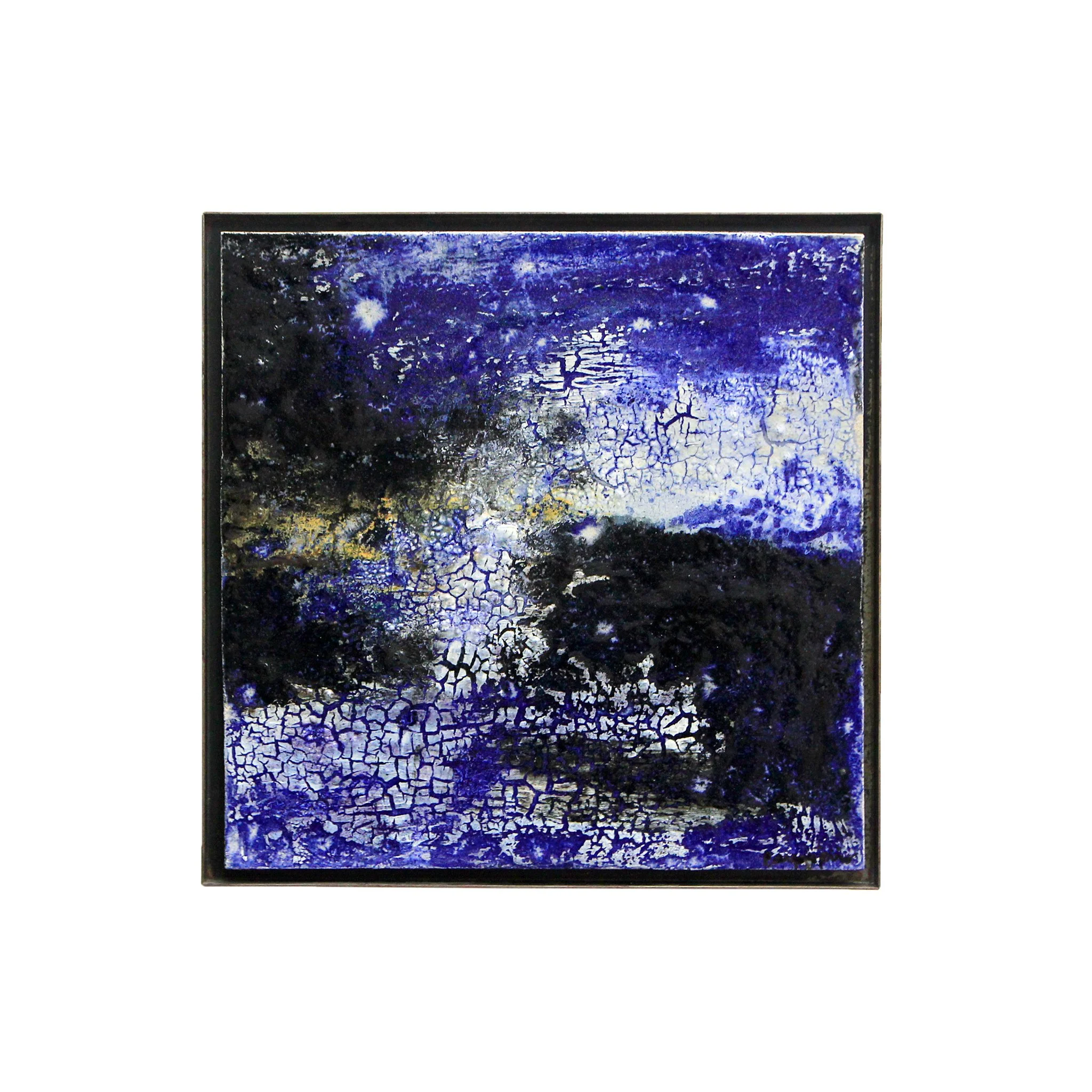 Stoneware, porcelain, oxides and glazes. Fired at 1150ºC. Includes the metal frame. 48,5 x 48,5 x 3 (cm)