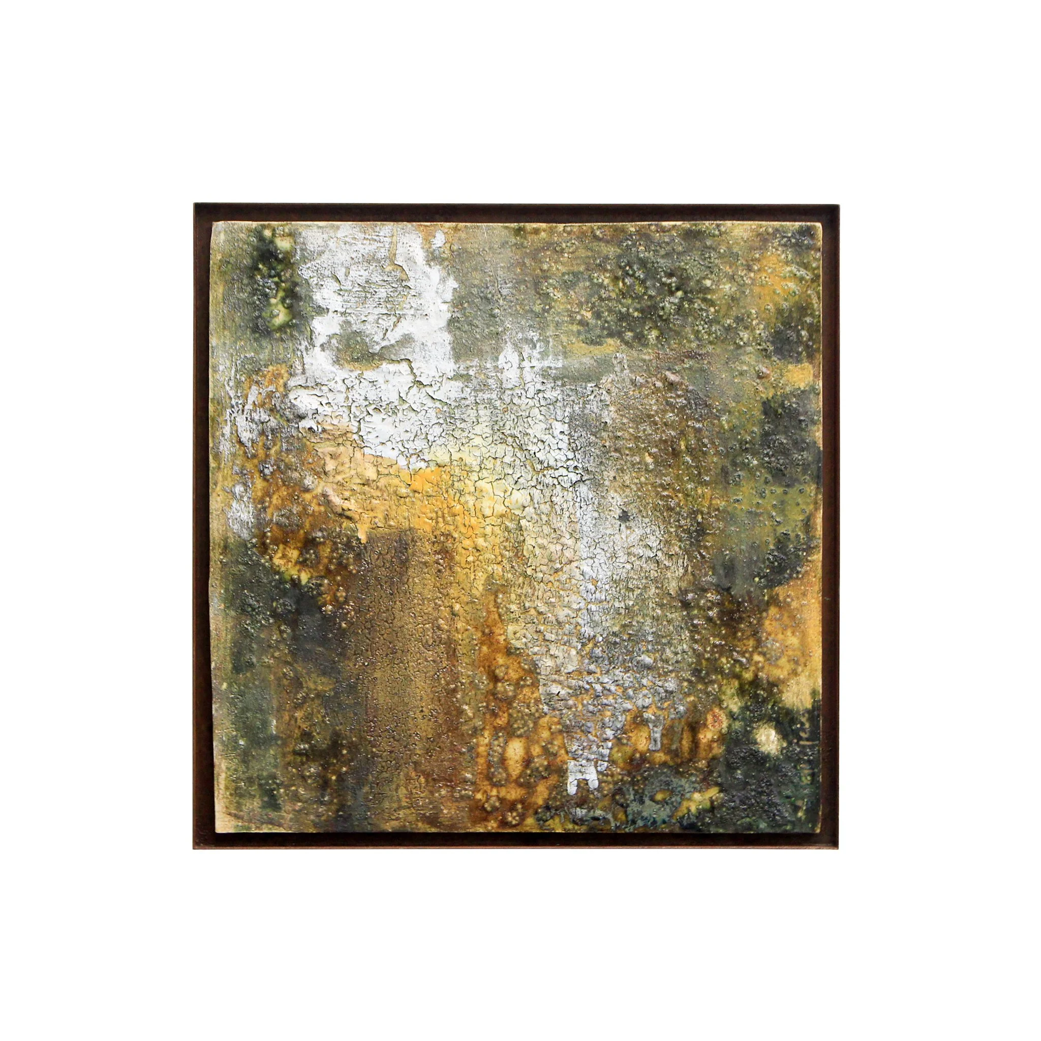 Stoneware, porcelain, oxides and glazes. Fired at 1150ºC. Includes the metal frame.
48,5 x 48,5 x 3 (cm)