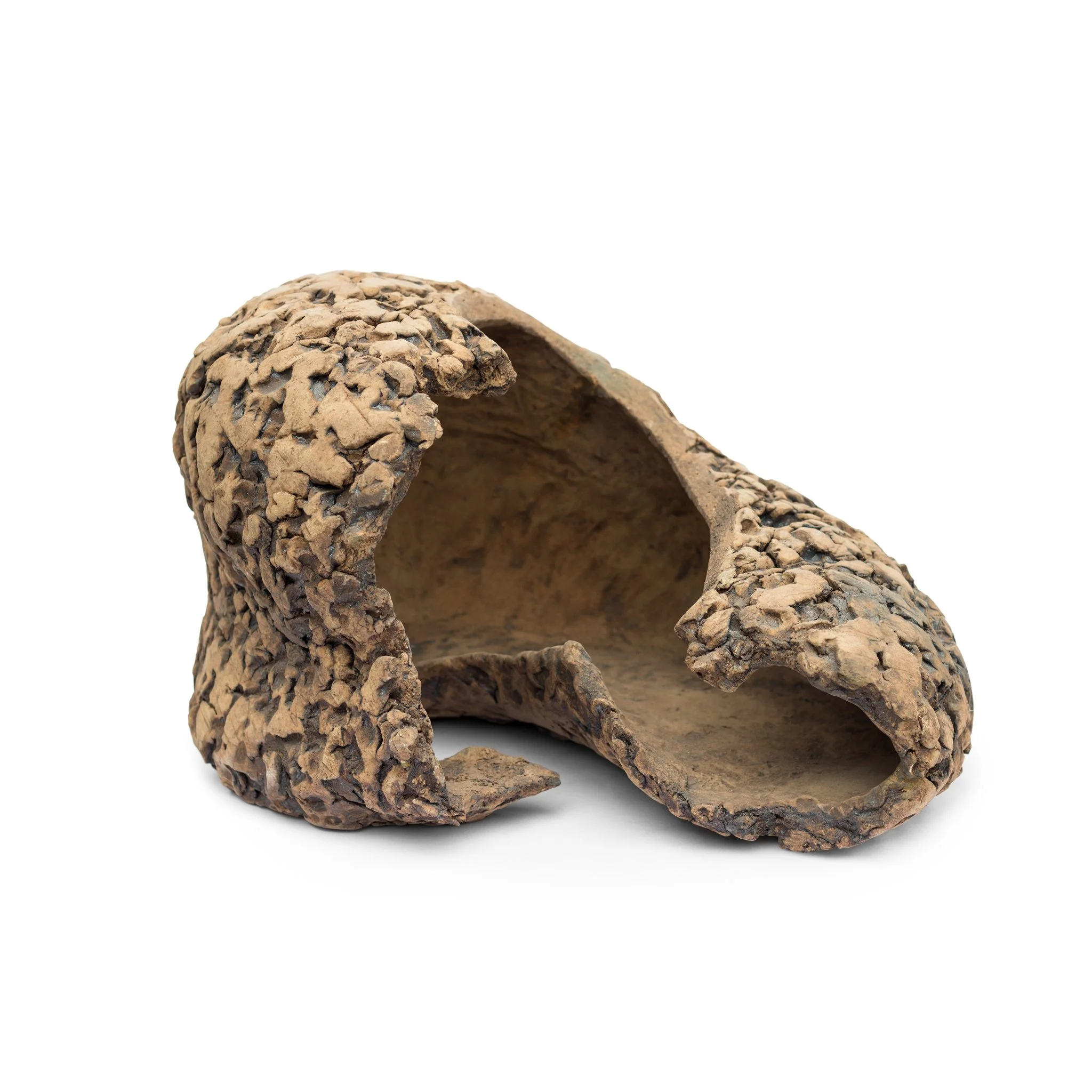 Refractory clay and oxides. Fired at 1220ºC. 67 x 43 x 32 (cm)