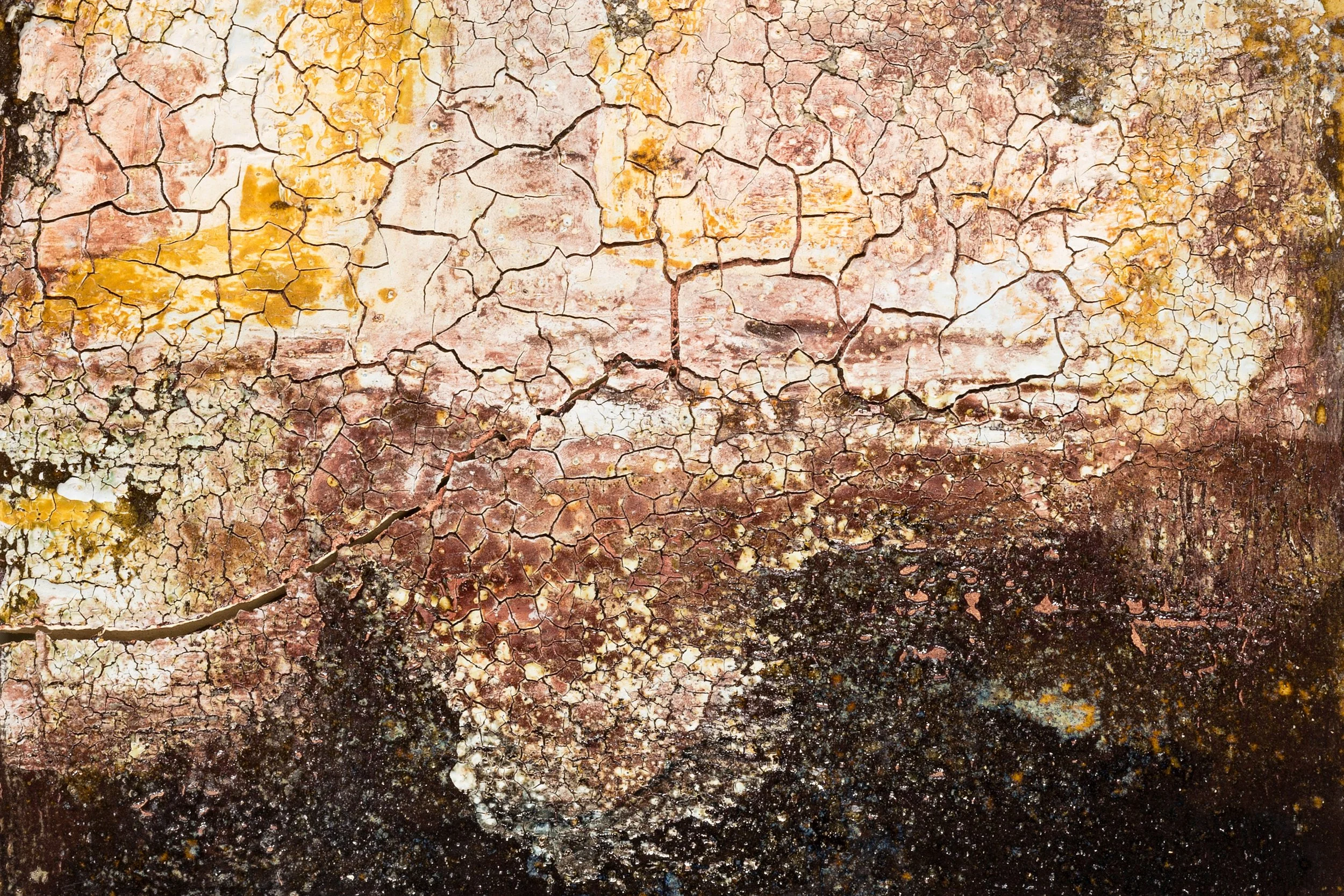Close-up of a ceramic work by João Carqueijeiro.