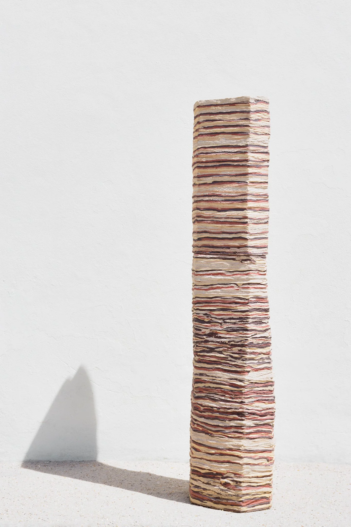 Pigmented stoneware clay and oxides. Fired at 1250ºC. 142 x 38 x 27 (cm)