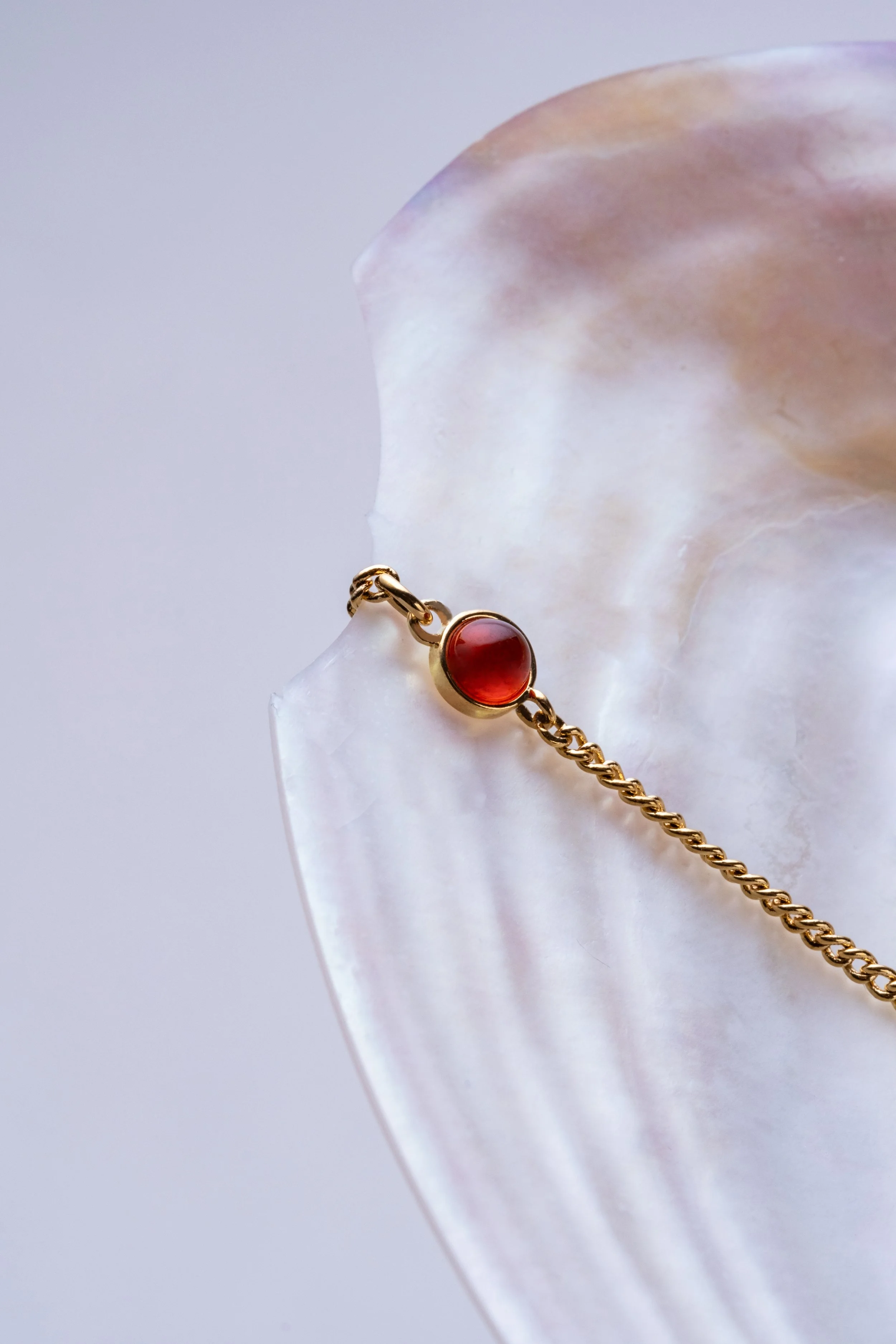 Dewdrops Halskette_Chalcedon_Gold_9.jpg