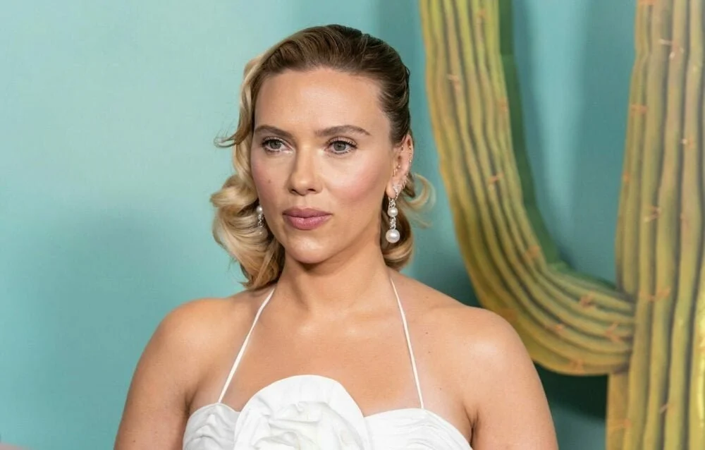 Going Over The List: Scarlett Johansson