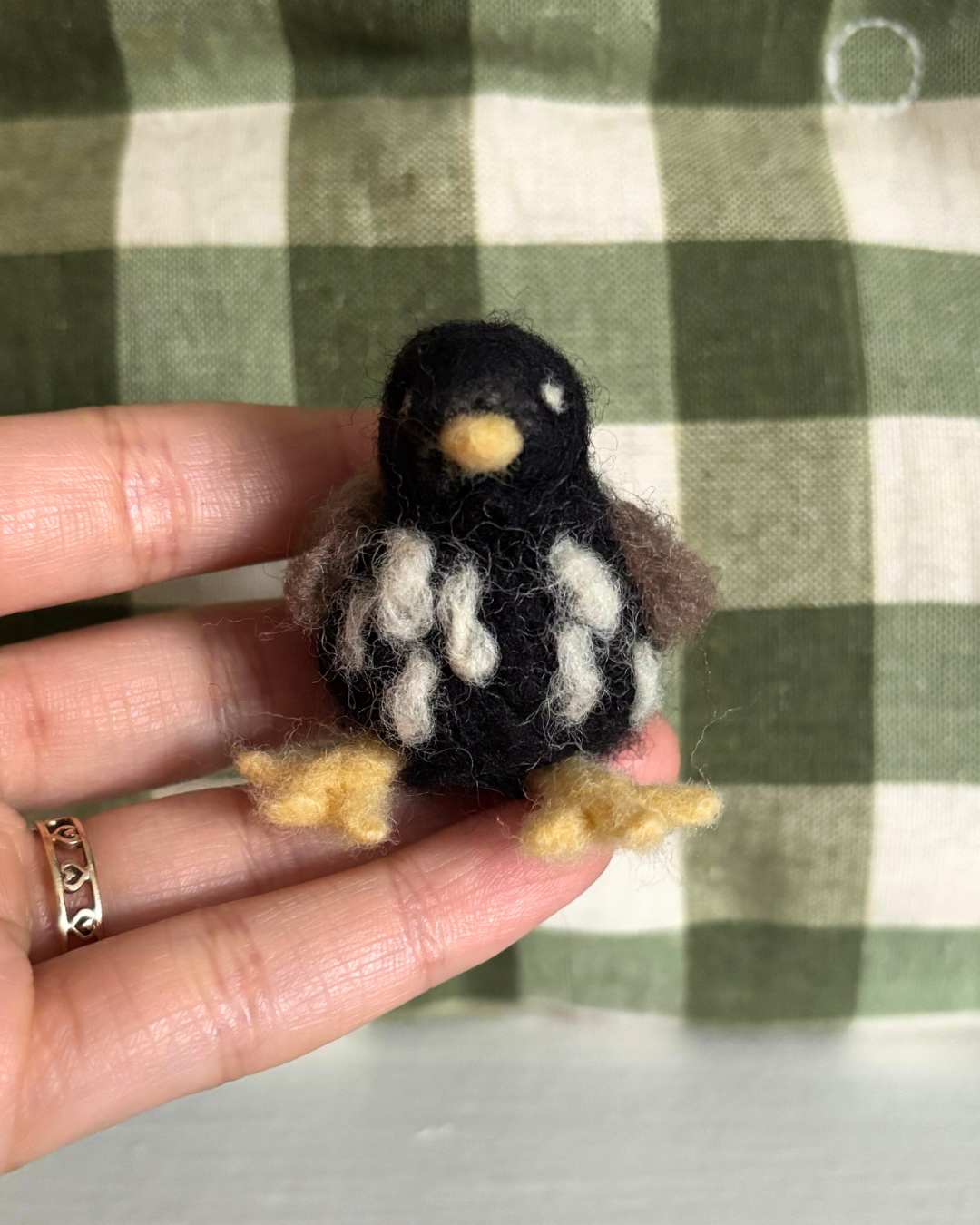 Felted Chicken (Mini-Black)