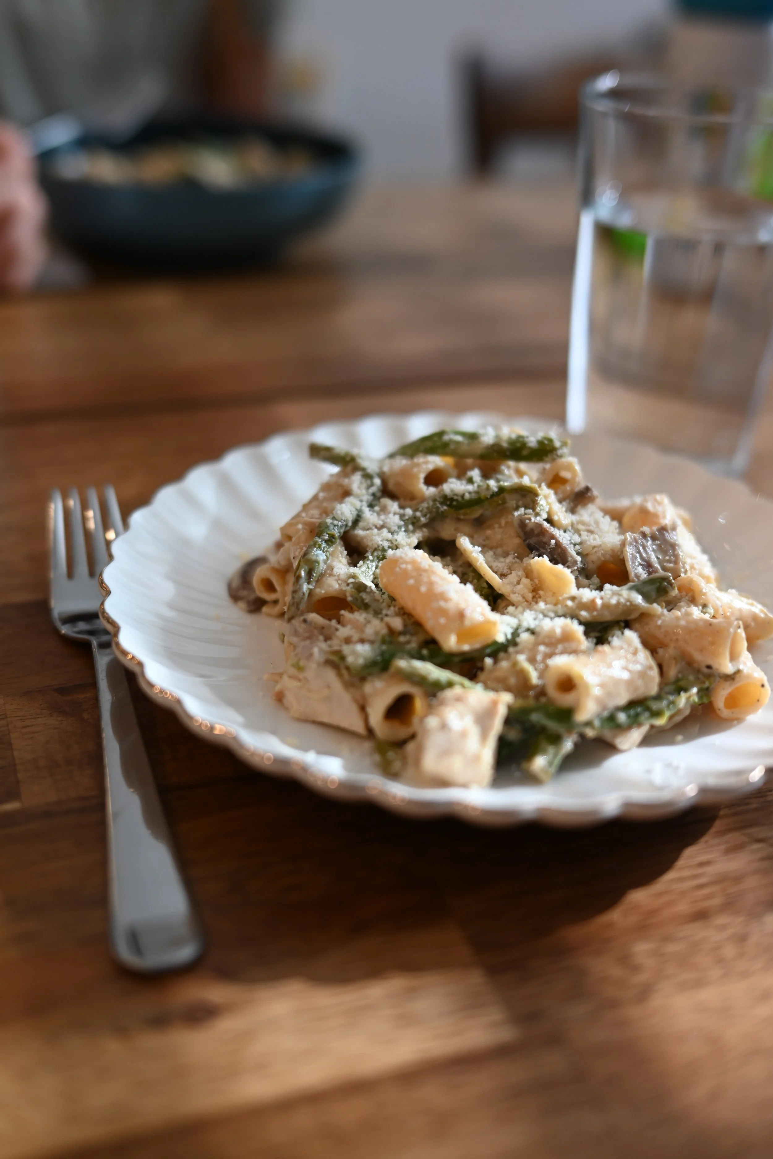 Creamy Chicken and Asparagus Pasta