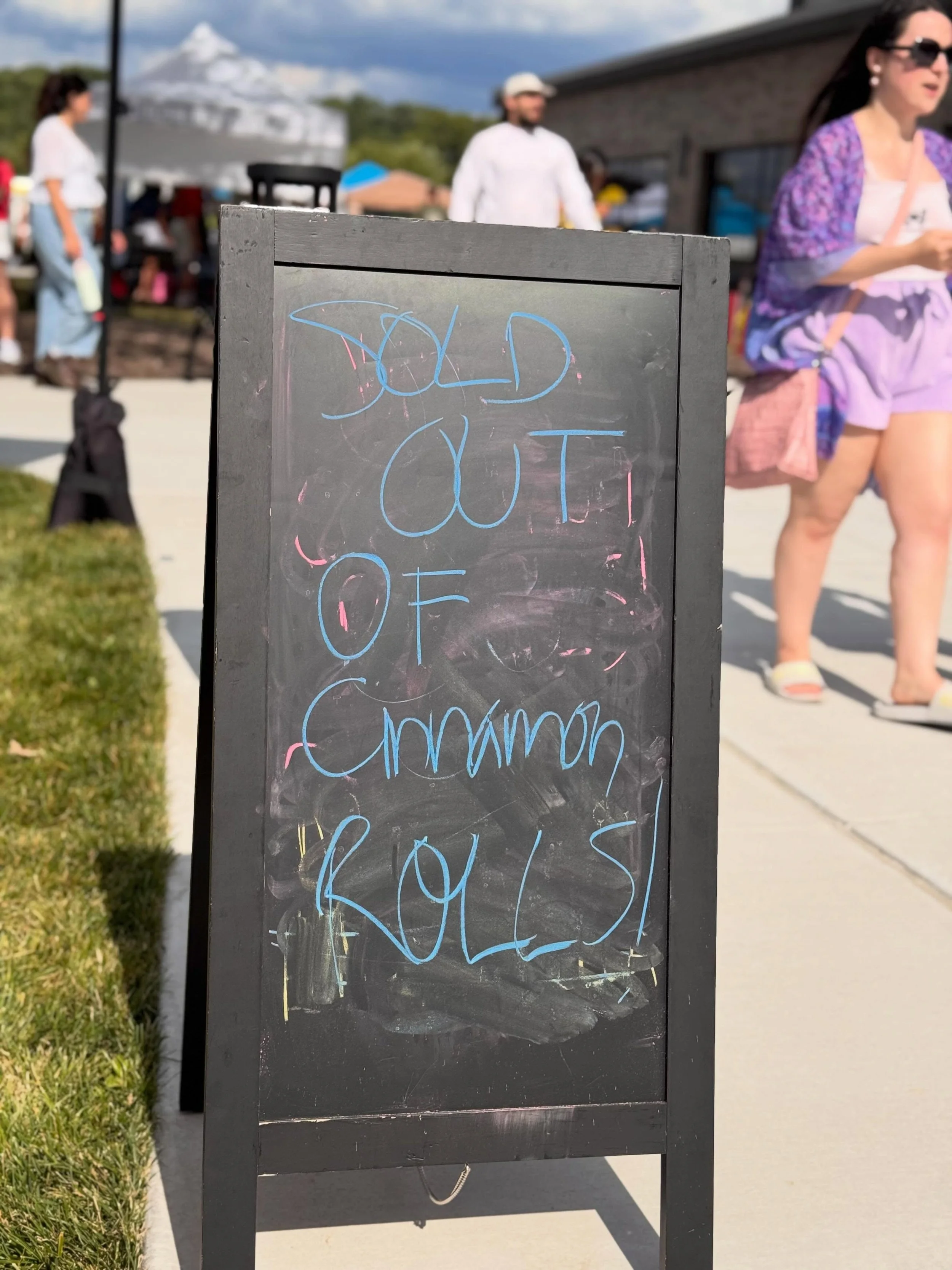 THAT FRIDAY FEELING!!! Thank you @cranberrytownsquaremarket for a Sold Out market day! Looking forward to Ligonier Country Market tomorrow &mdash; we&rsquo;ll see you there! 🩷 #smallbuisness #sweettreat