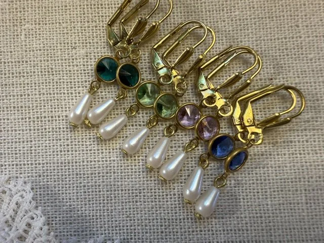 Delicate Vintage Swarovski Drop Earrings