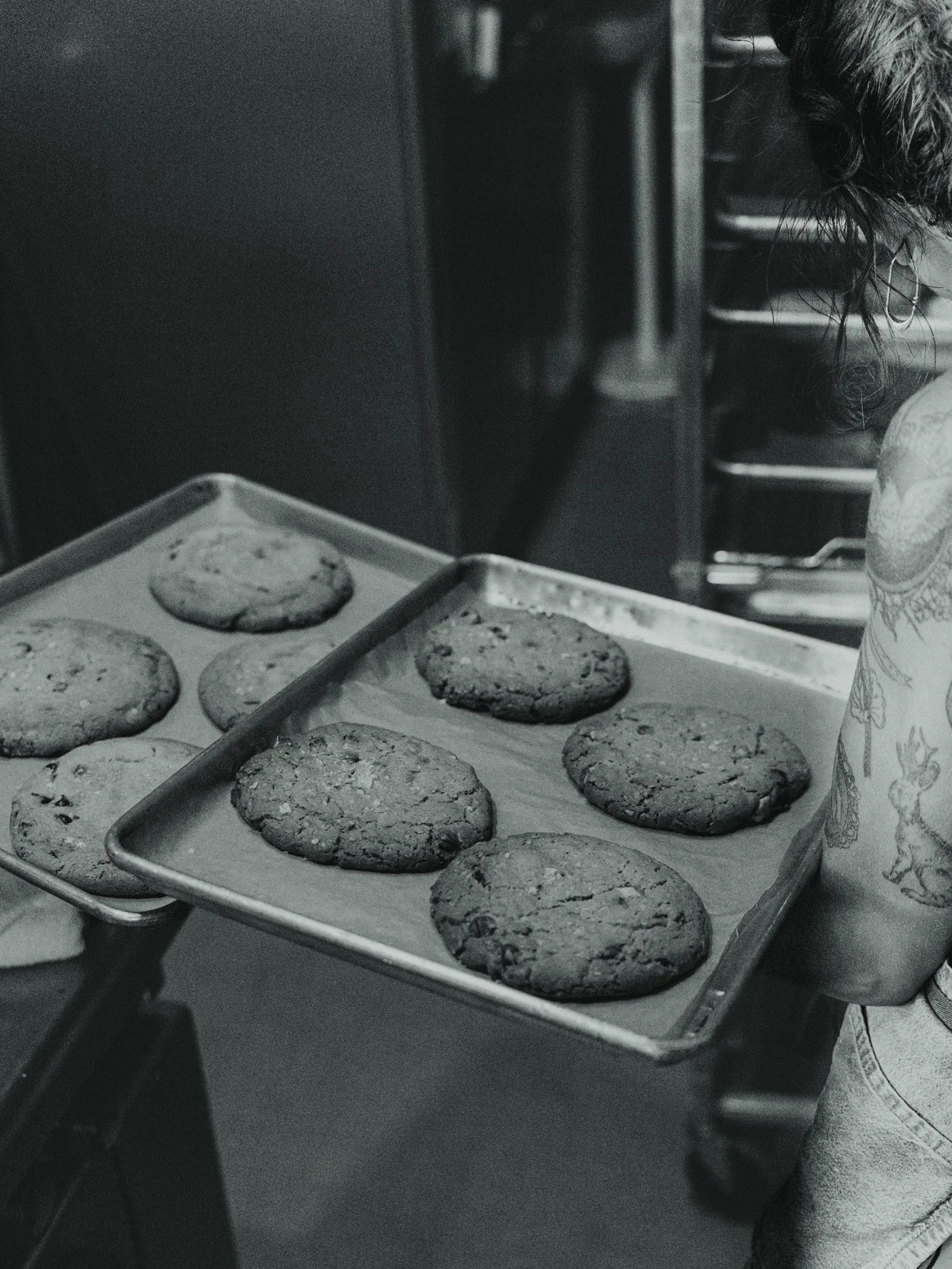 happy friday y&rsquo;all go grab a cookie @drumcoffee 🫶🏼

#brandphotography #foodphotography #montanaphotographer #brand #storytelling