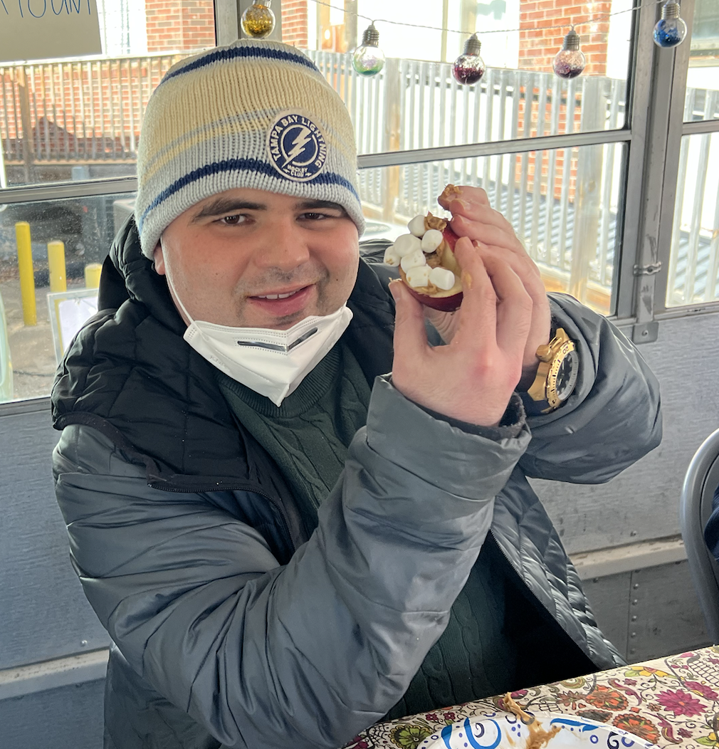 Sharing smiles and handcrafted ice cream balls while creating meaningful employment opportunities for people with disabilities.