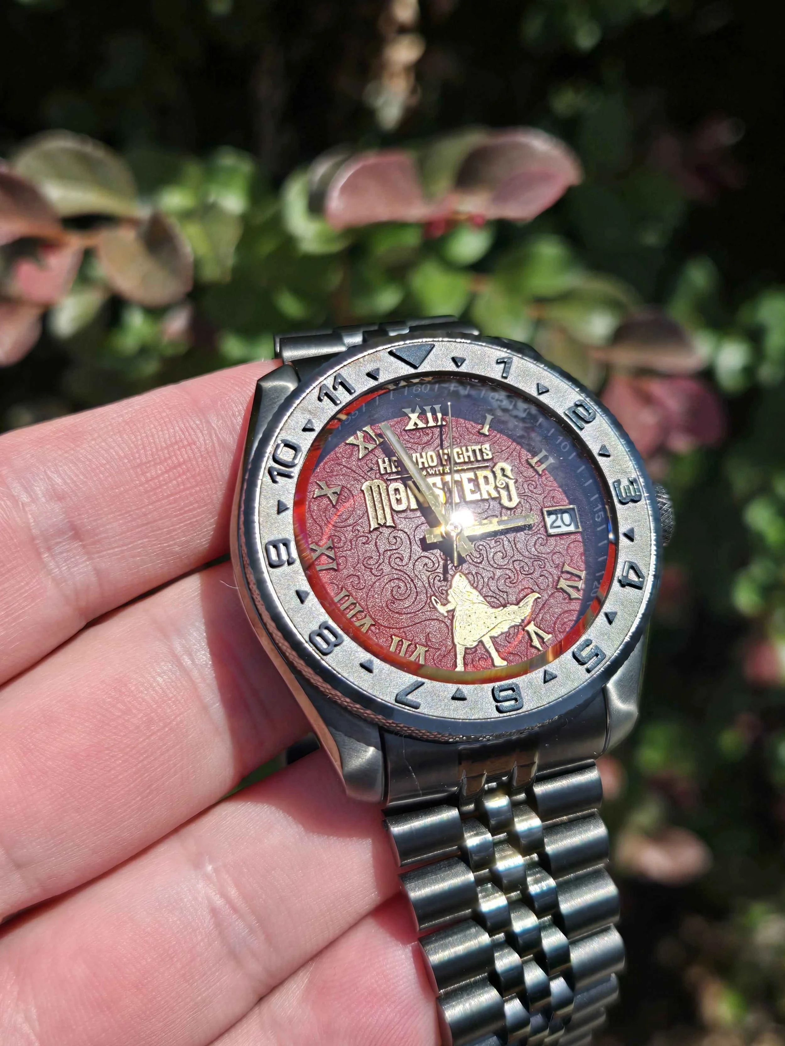 hwfwmwatch.canted.jpg