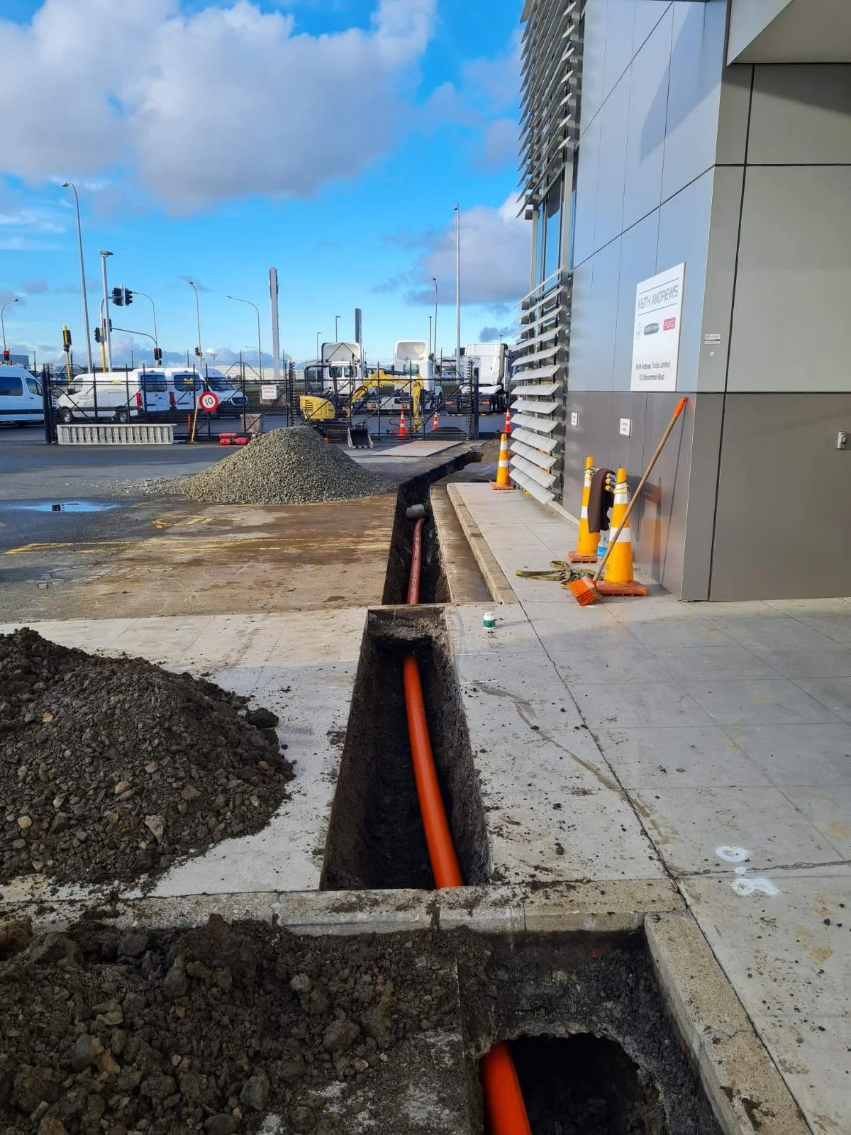 FW Contracting Ground Works - Utility Services.JPG