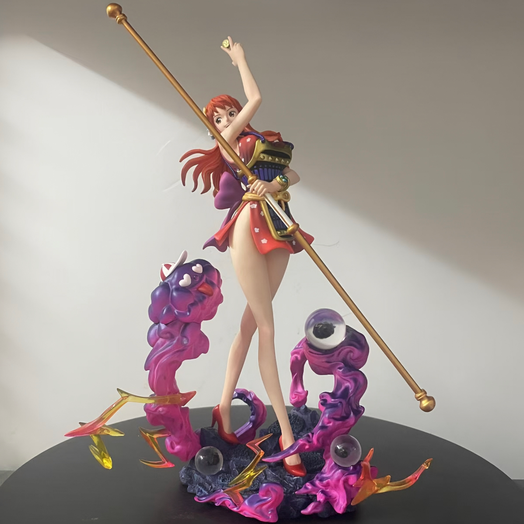 One Piece - Nami Figure