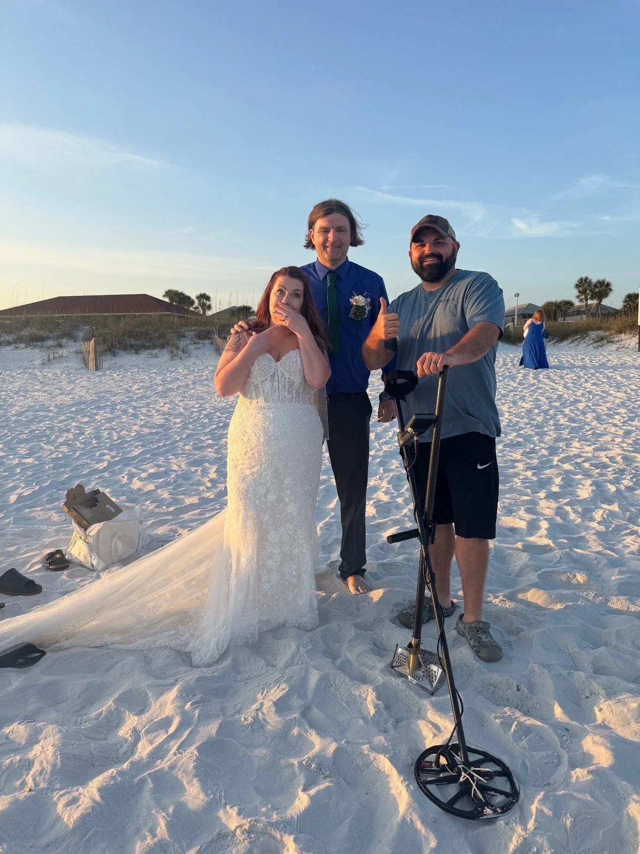 Beach Wedding Gone Wrong?
Not on my watch! Saved the day and the wedding!