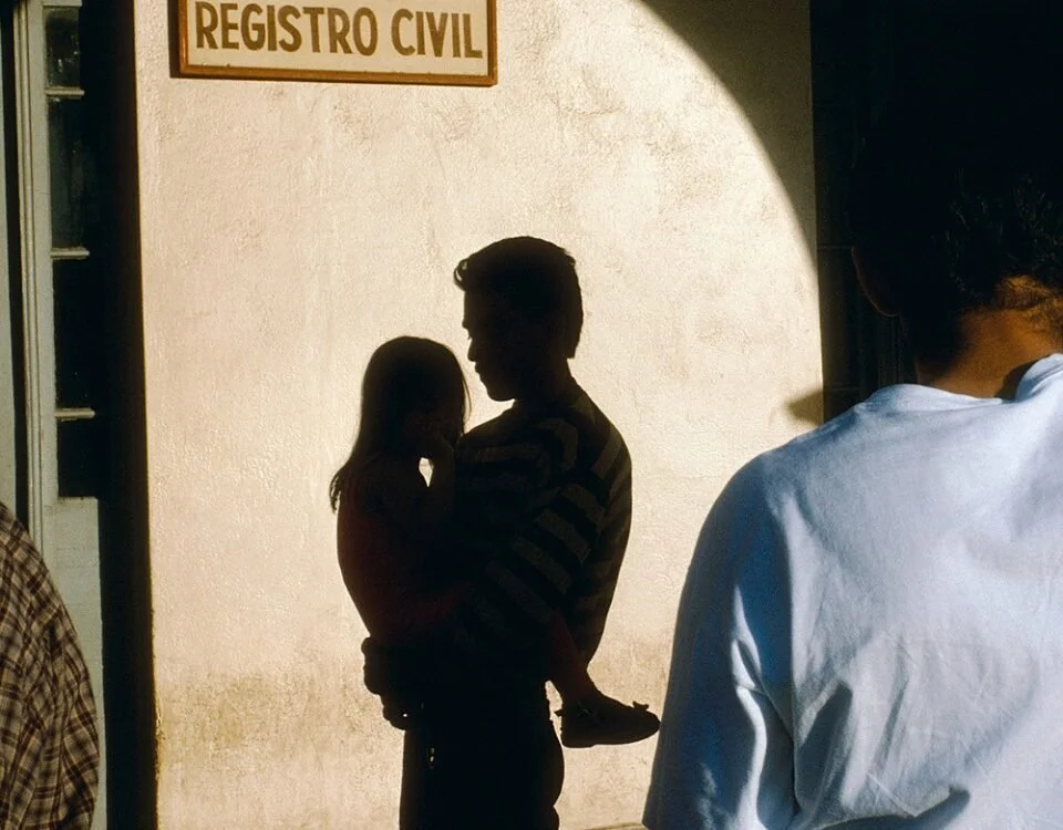 ALEX WEBB: LUCE E COMPLESSITÀ