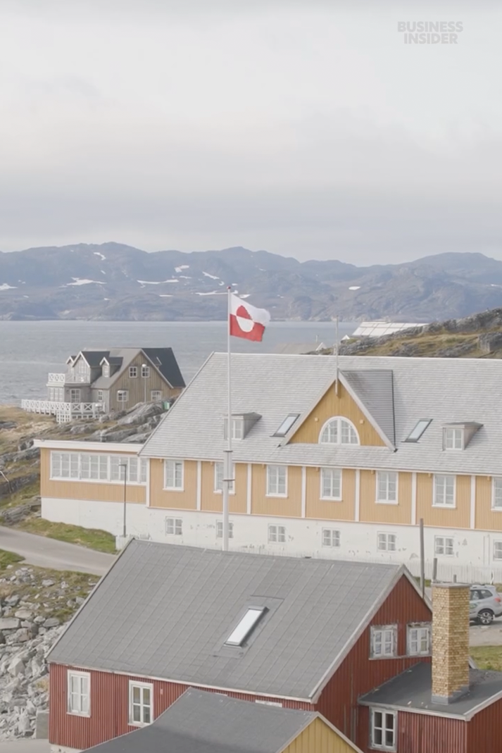 greenland_bi_vertical.png