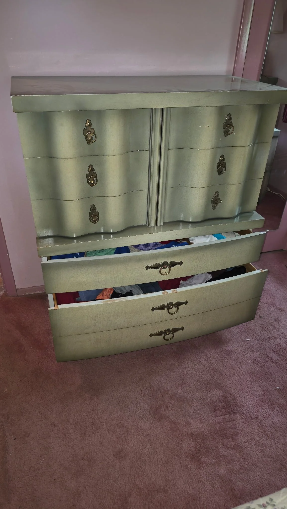 Dresser
