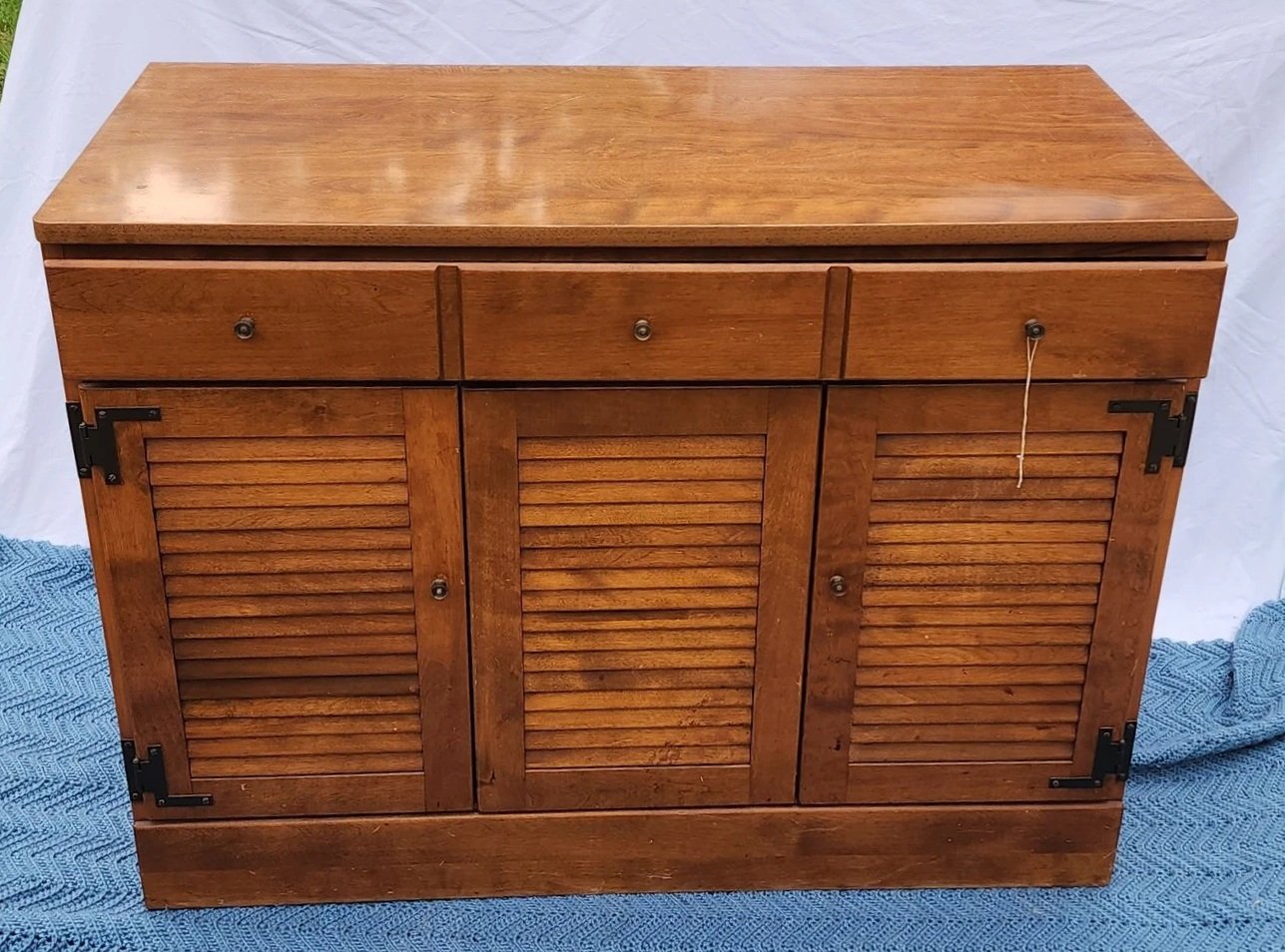 Storage Hutch and Base