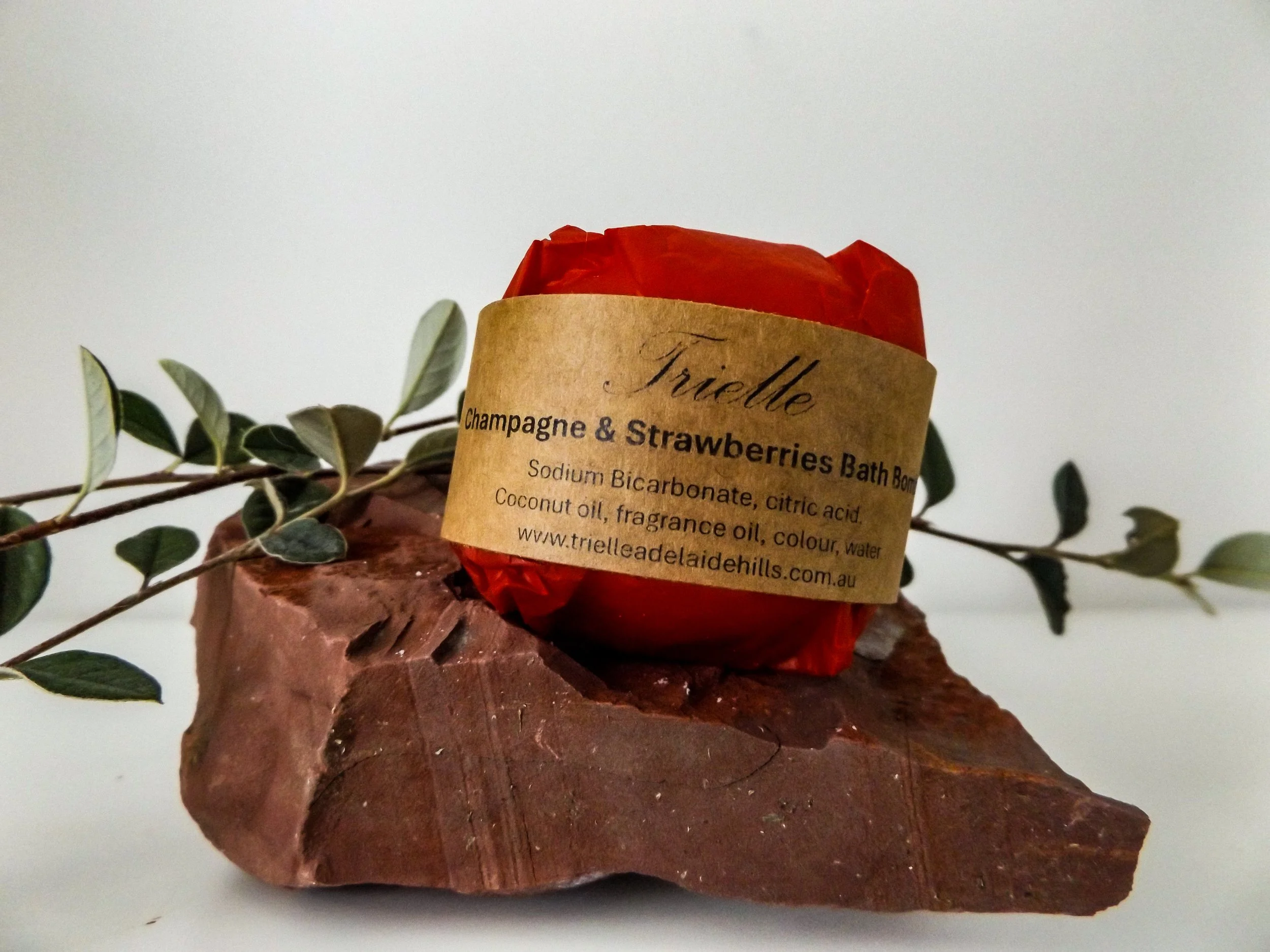Champagne and Strawberries Bath Bombs moneyshots-3.jpg