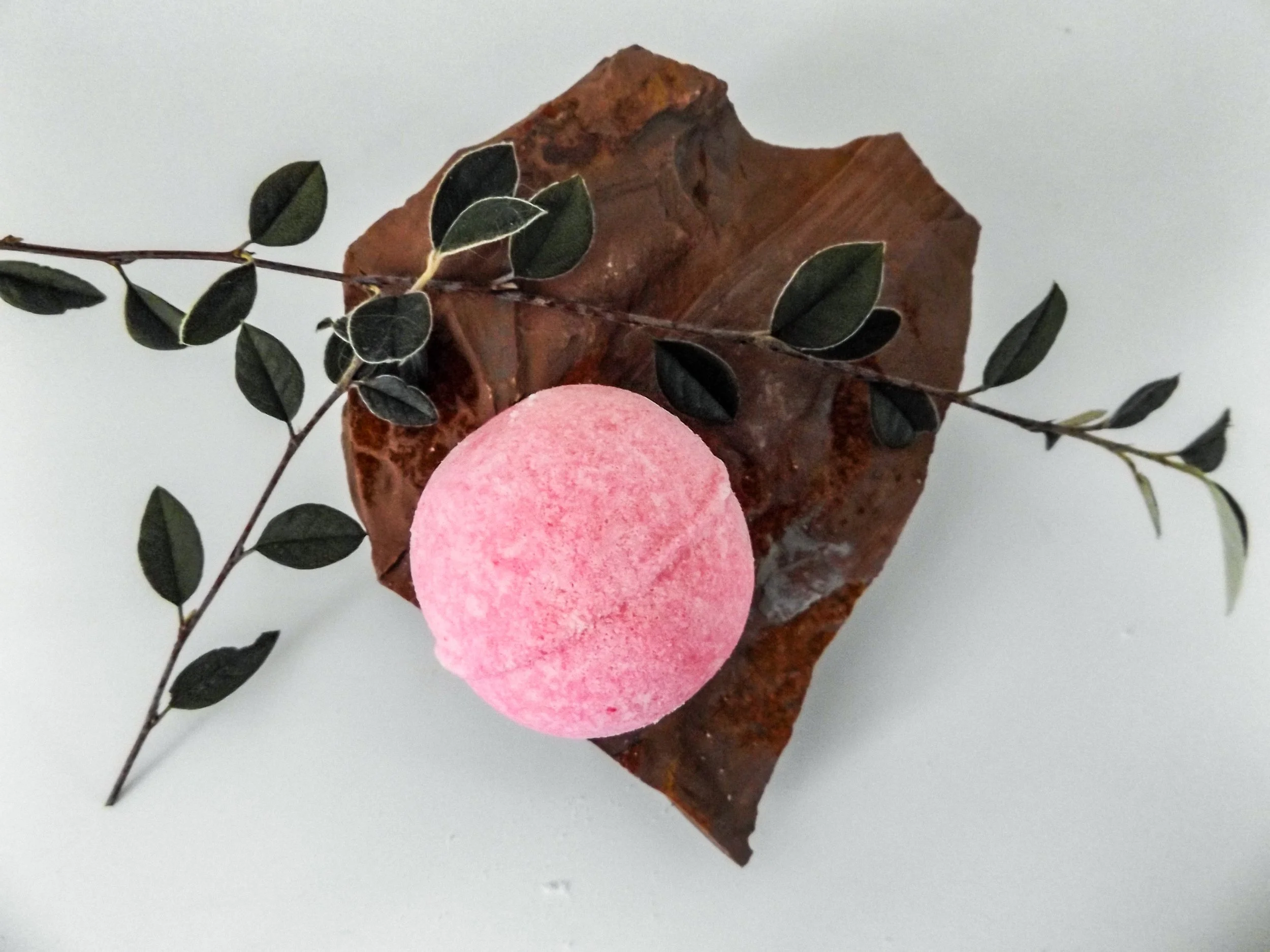 Champagne and Strawberries Bath Bombs moneyshots-2.jpg