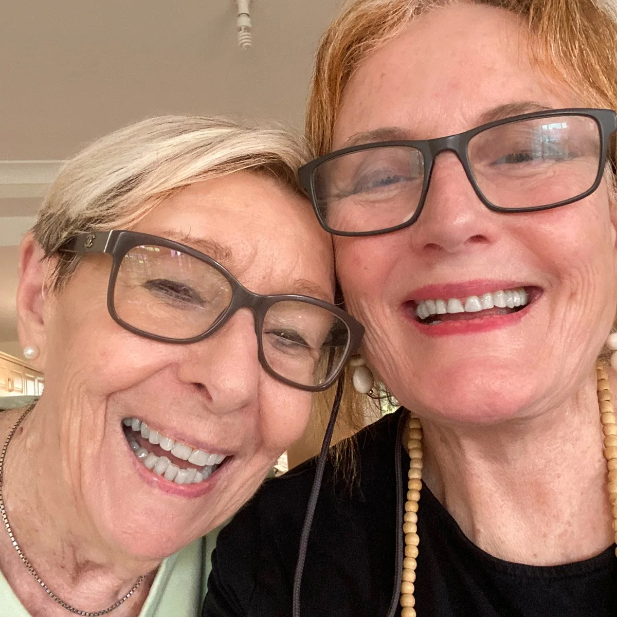 Leonie-&-Wendy_web.jpg