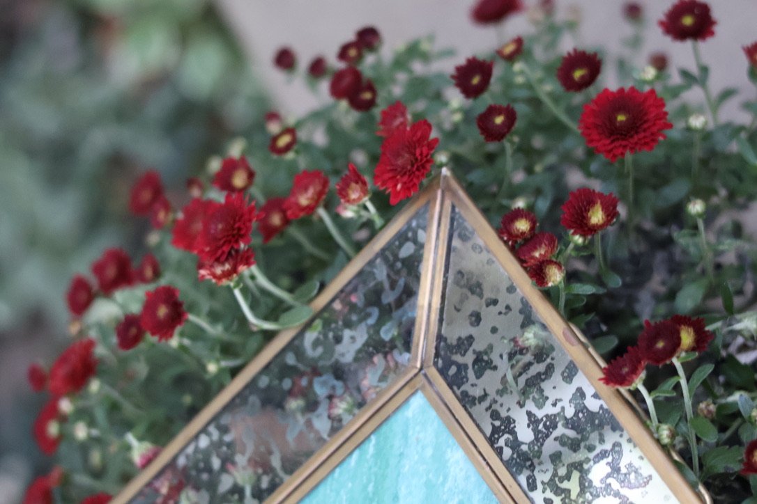 vintage-aged-mercury-glass-brass-trim-picture-frame-antique-style-tabletop-frame