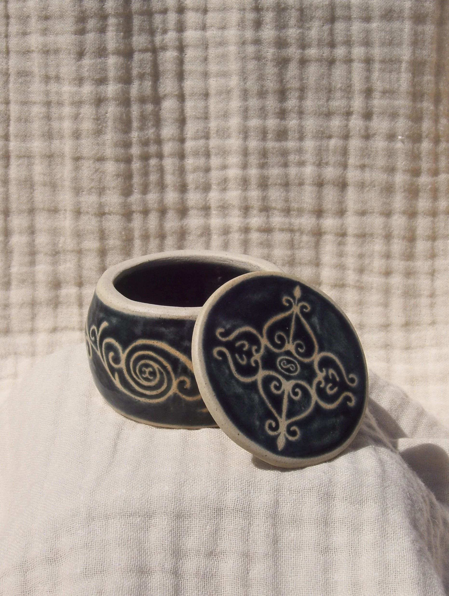 keepsake pot