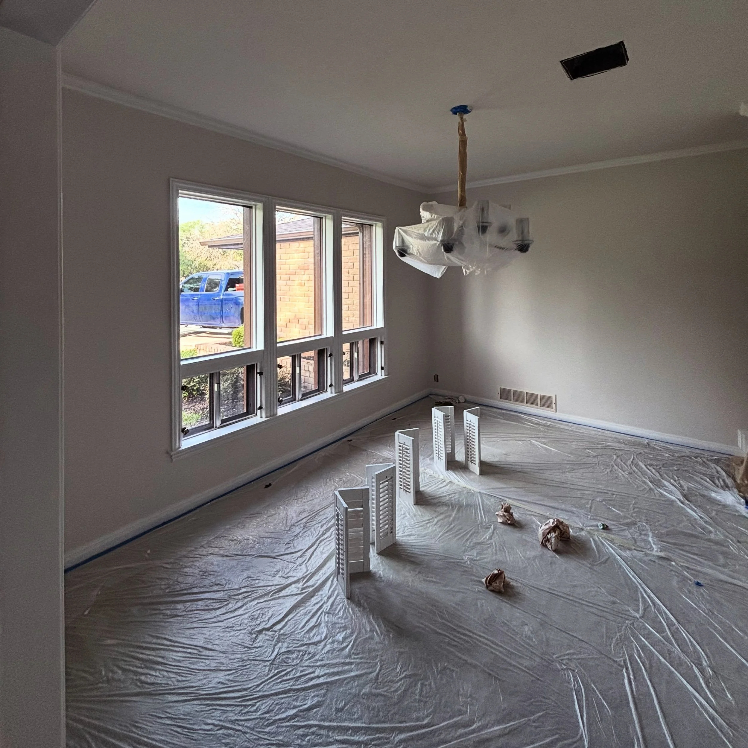 We love a subtle upgrade! This client asked us for help with their &ldquo;yellowed&rdquo; walls and trim choosing SW 7042 Shoji White for their walls and ceilings and SW 7006 Extra White for their trim. Is your home ready for an upgrade?
