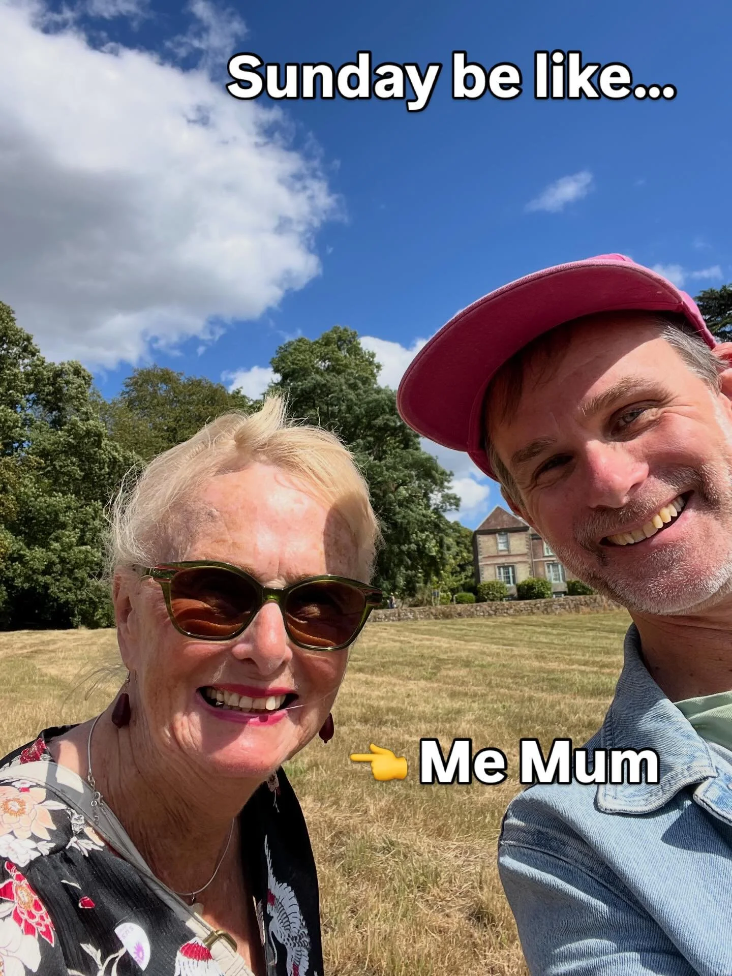 That was a beautiful day (started with meditation - that&rsquo;s got to help!)

Now for Monday - wanna join a community class (for the peeps) just a fiver!!!! @rebalancebrighton at 7:30am

Down by the sea at 11am at the awesome @lunawavebrighton (tha