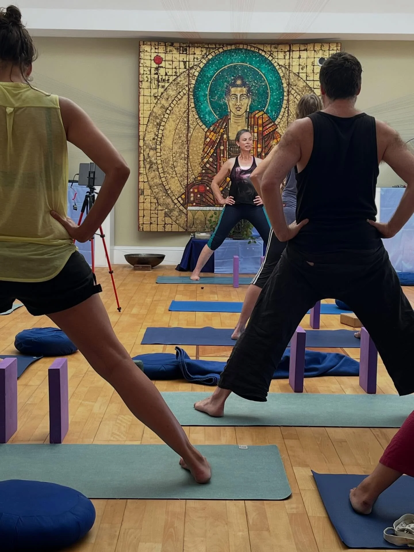 Hey lovely people.

Are you thinking about a #yogateachertraining? Maybe it&rsquo;s overwhelming how many are offered out there!

#Vajrasati #yoga teacher training is a little bit different. Firstly it has been running for 26 years! It&rsquo;s run by