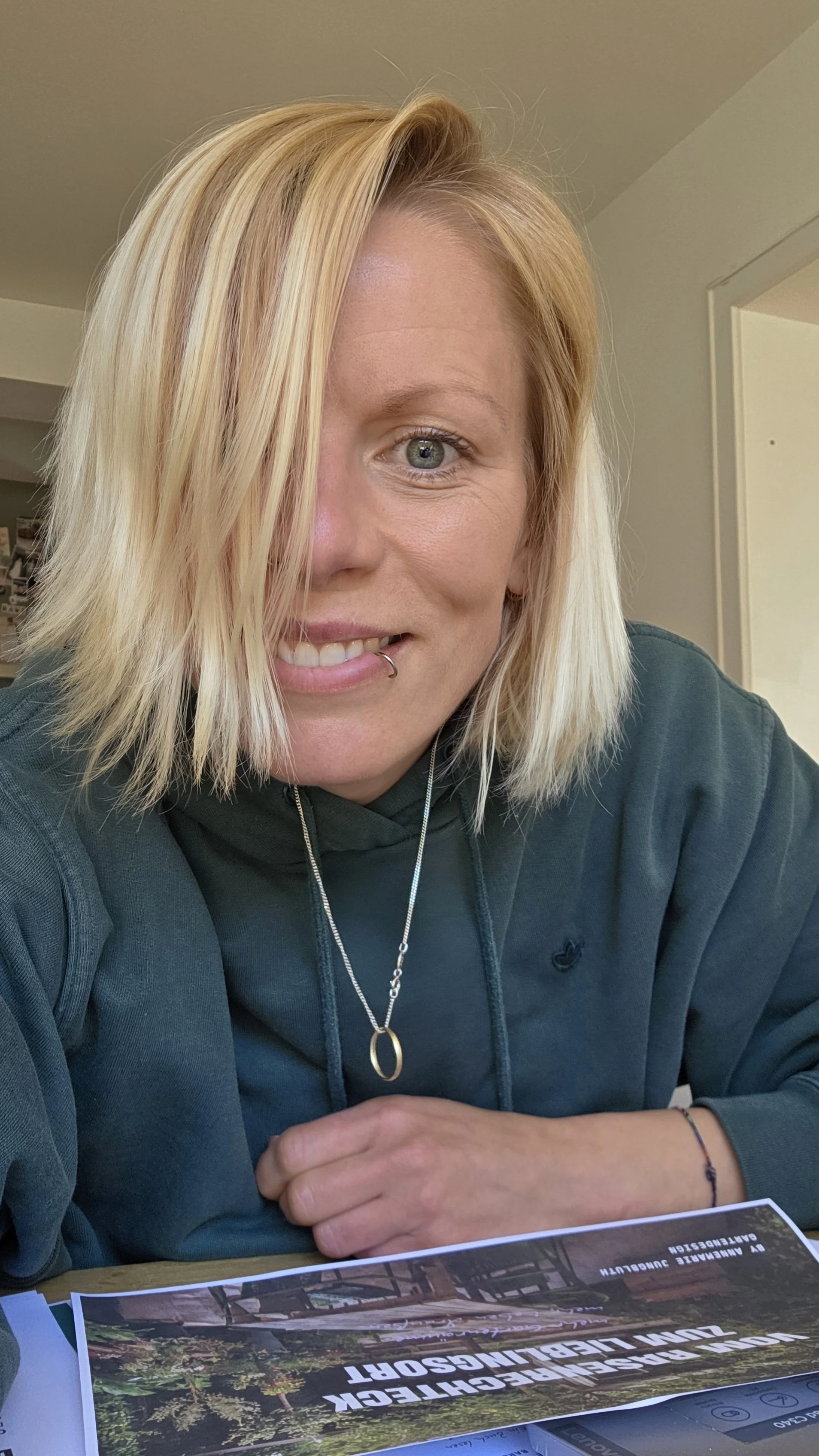 Annemarie Jungbluth Freelancerin für LinkedIn, Positionierung, Storytelling für die grüne Branche