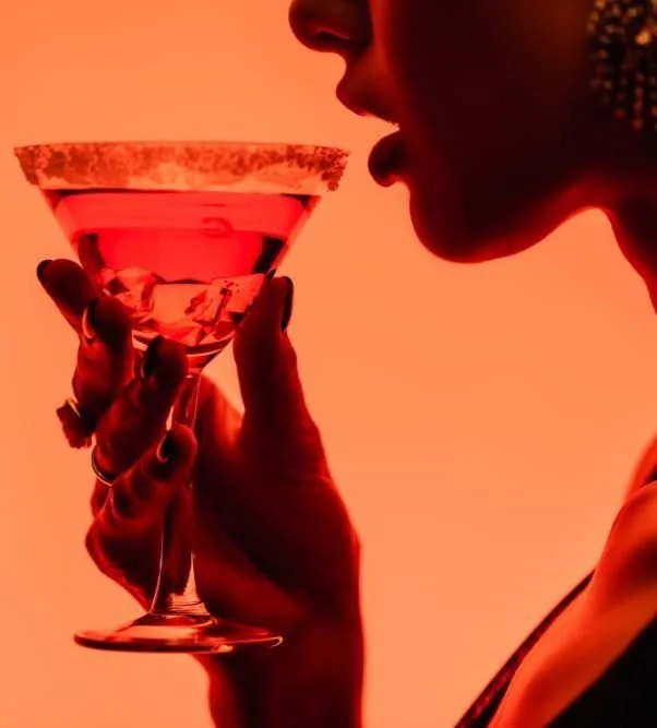 Alkohol i papierosy – co naprawdę robią z Twoją skórą