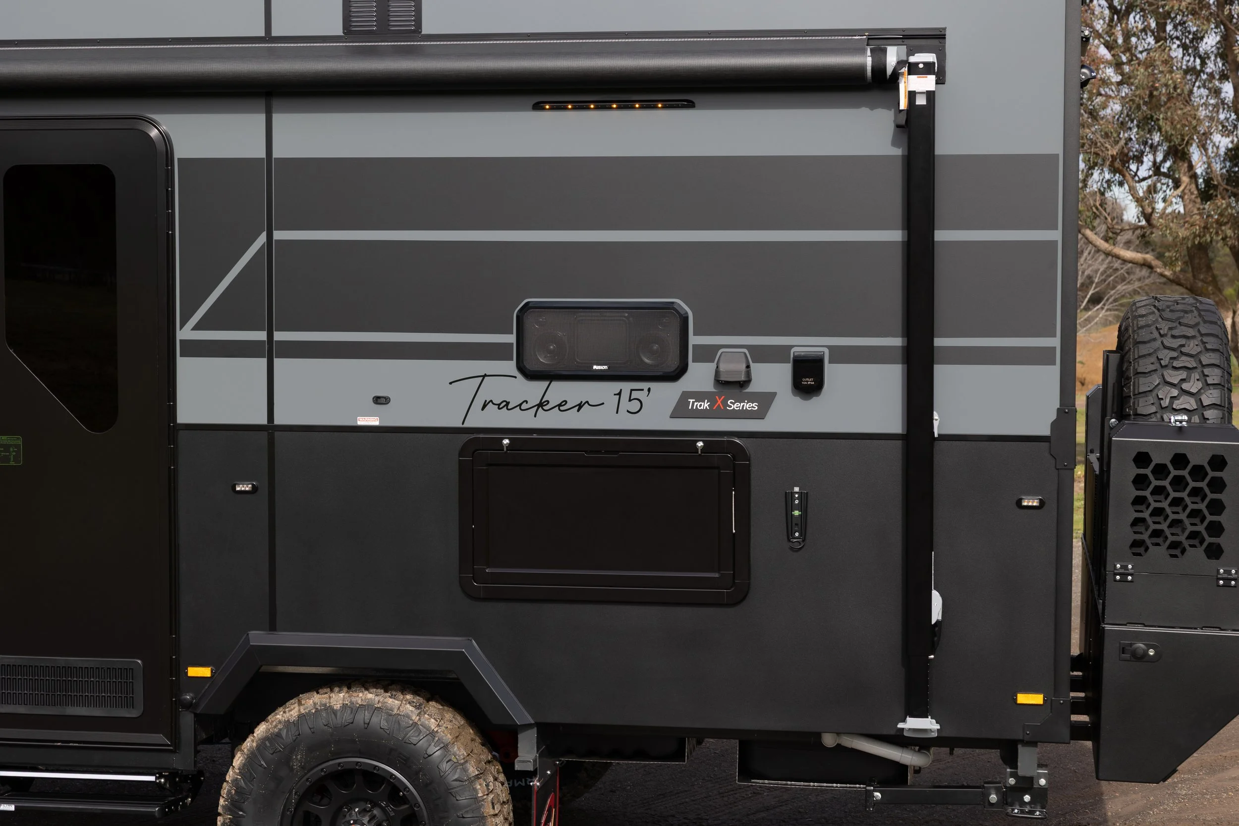 Bespoke-Caravans-Tracker-15-best-quality-off-road-caravans-australia-2006.jpg