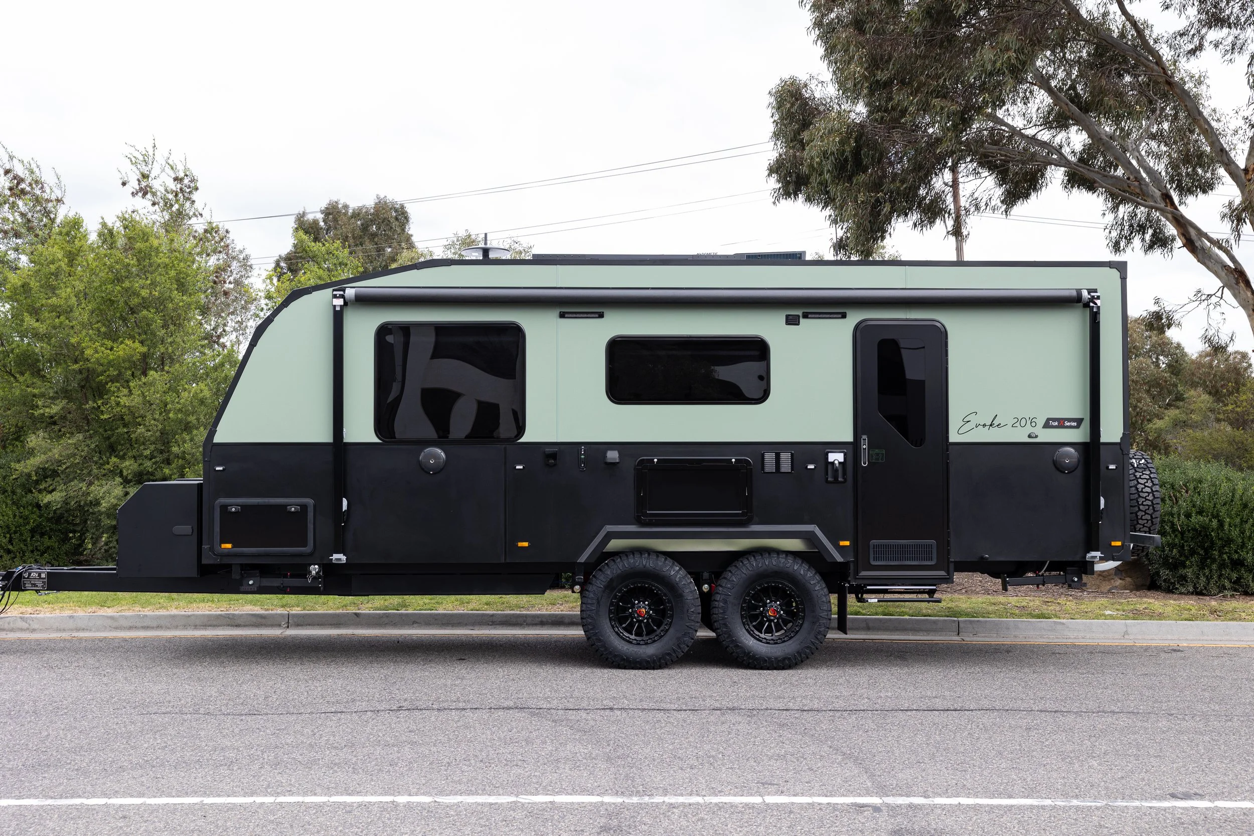 Bespoke-Caravans-Evoke-Premium-Australian-Off-road-caravan-custom-interior-2562.jpg