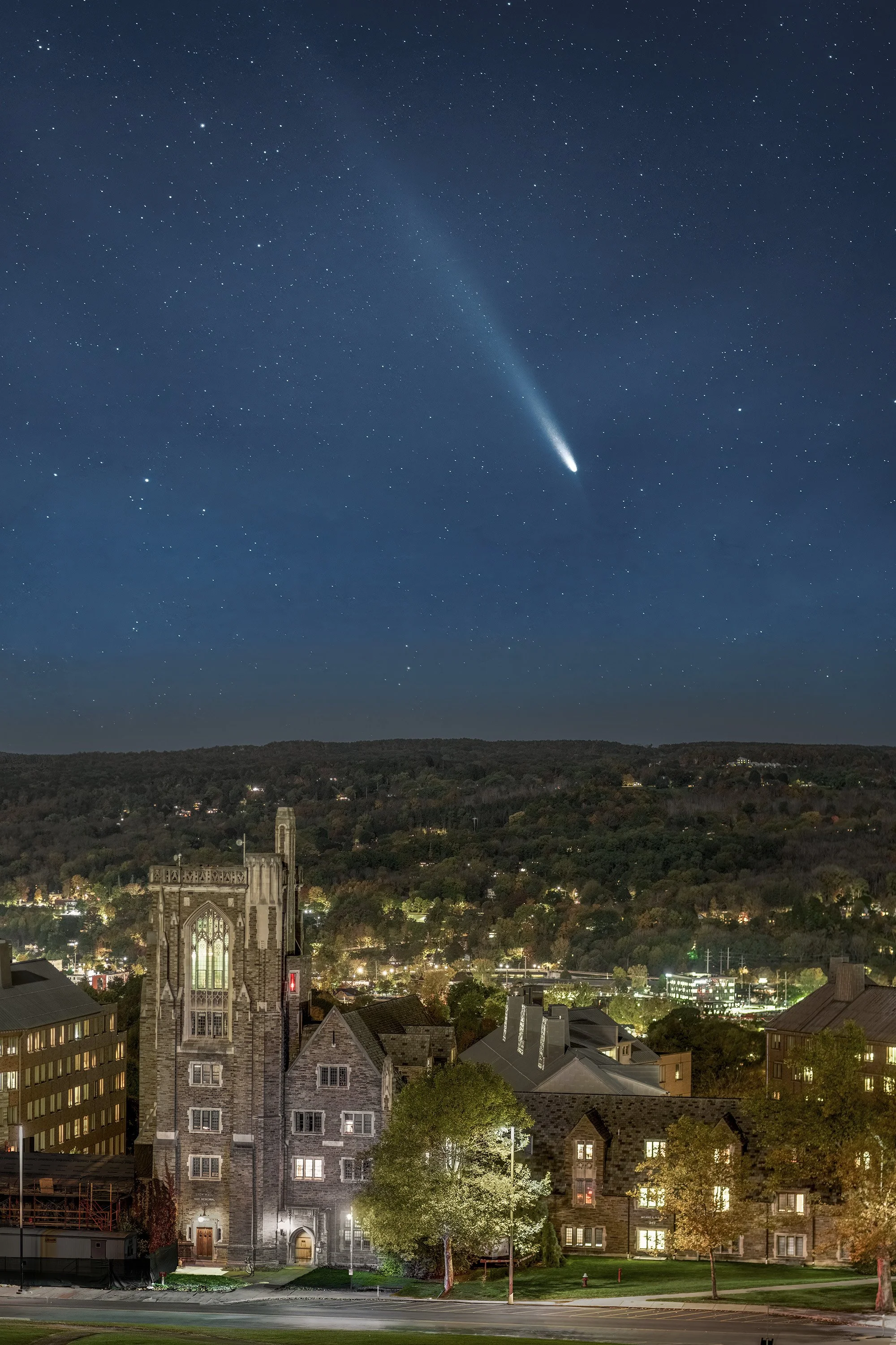 Comet Tsuchinshan–ATLAS over Cornell