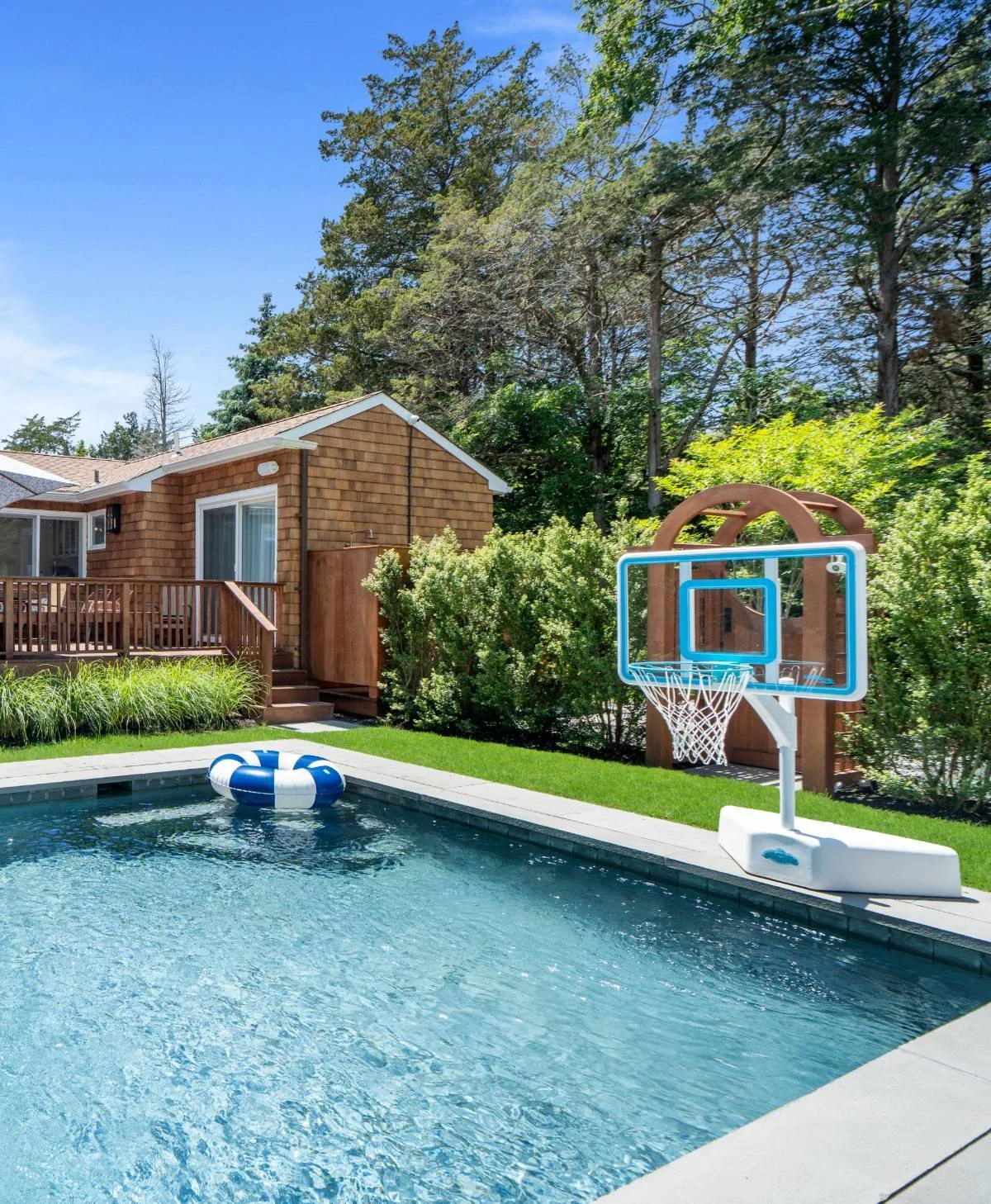 Safe, calm bay swimming pool for kids