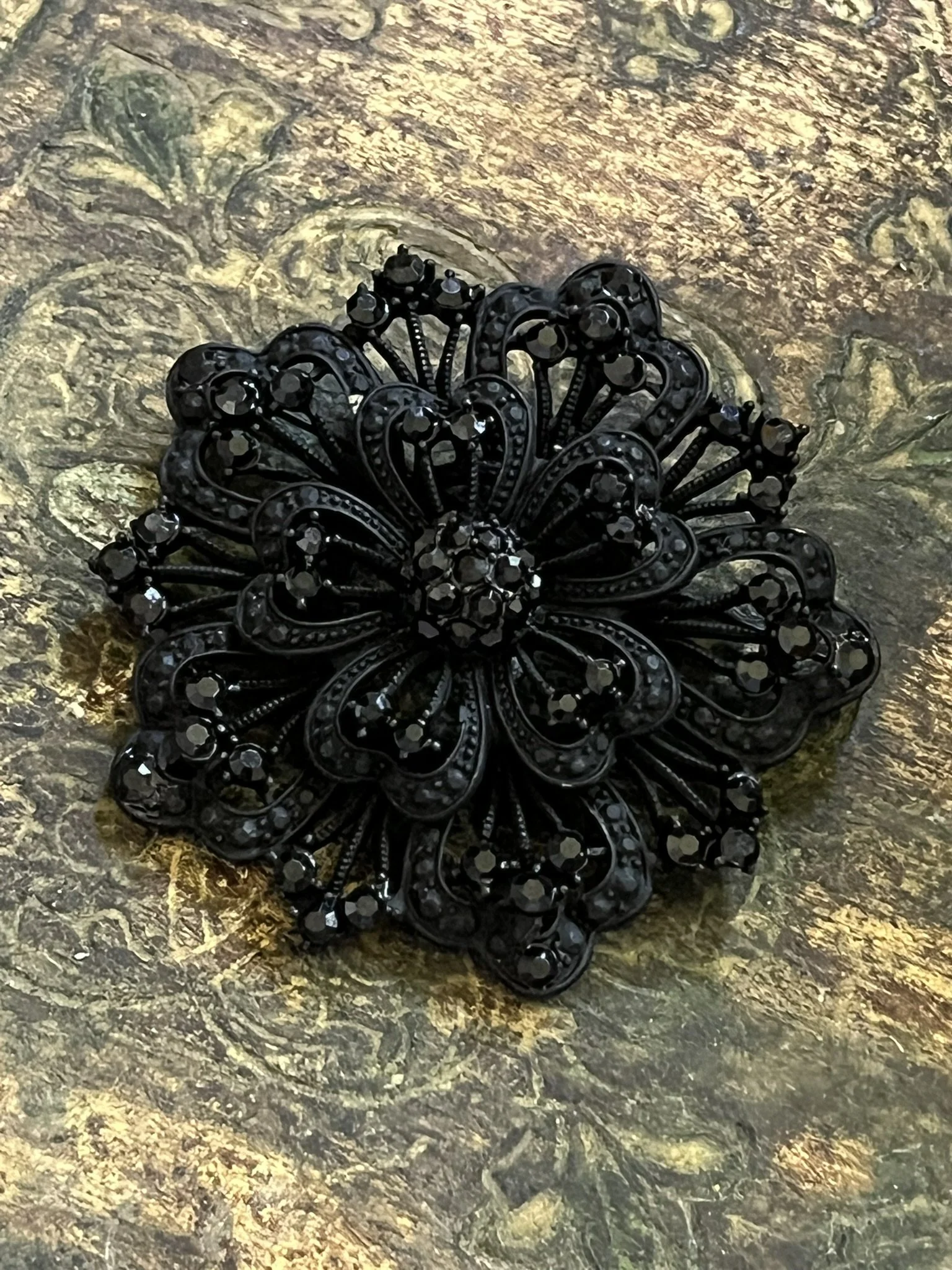 Onyx Noir Dimensional Blossom Brooch