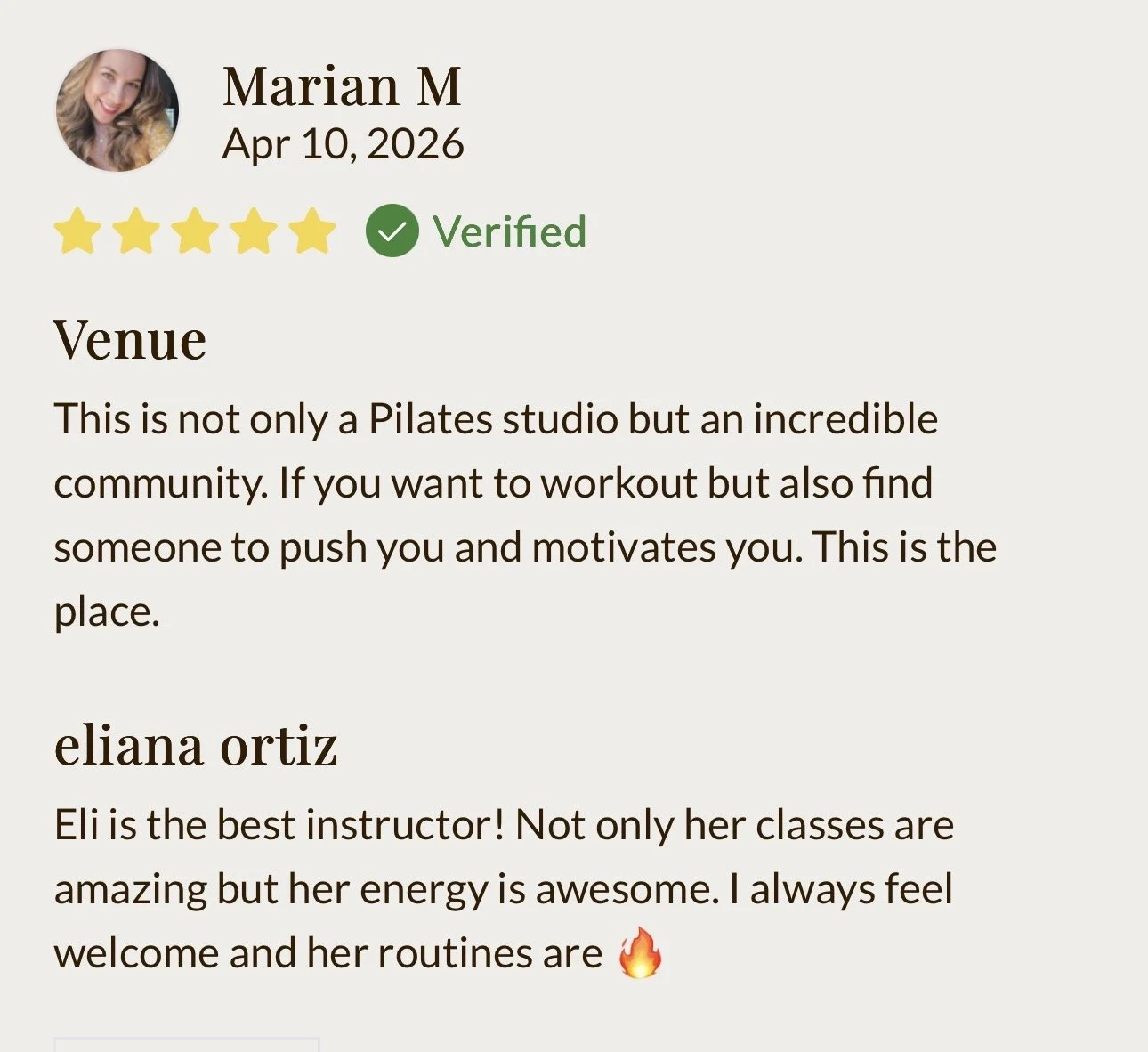 Reseña de Mariana M con estrellas doradas y verificación, descripción del establecimiento y de Eliana Ortiz, con una foto de Mariana M en la esquina superior izquierda.