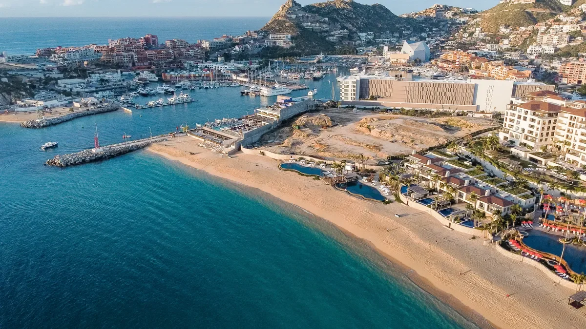 Villa Mar Azul private access to Medano Beach in Cabo
