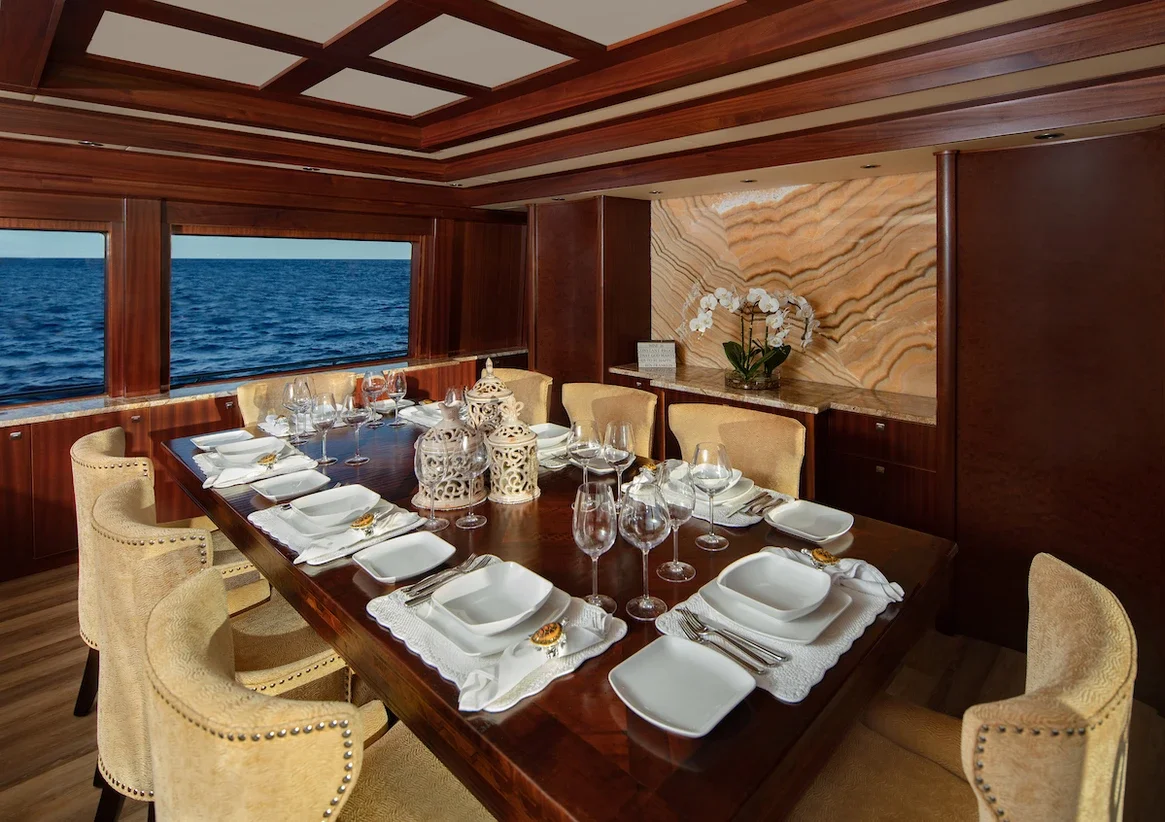 Northern Dream Indoor Seating in Cabo San Lucas