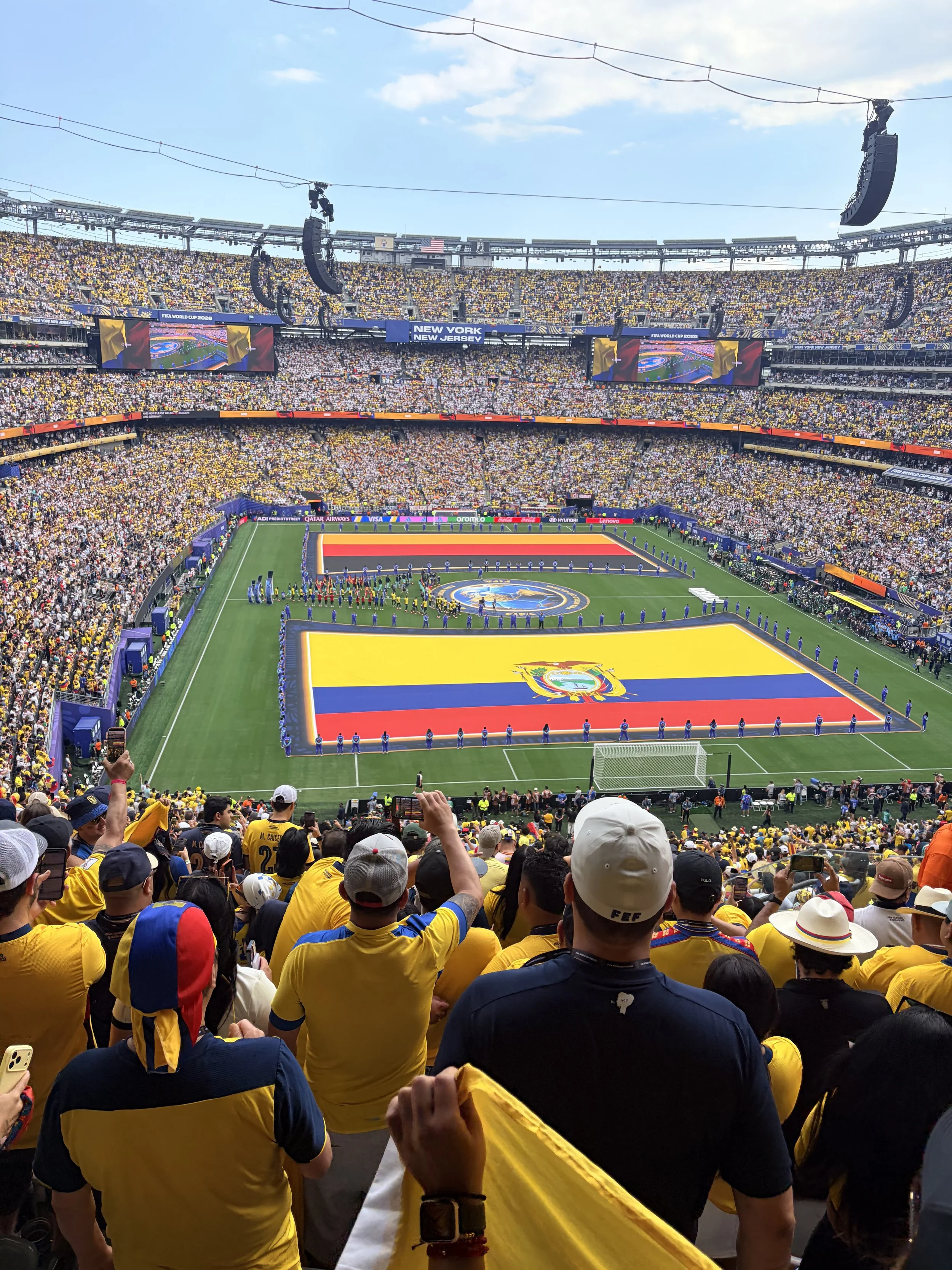 Home Away from Home: Ecuadorian Diaspora, Fútbol, and Transnational Belonging  (Research)
