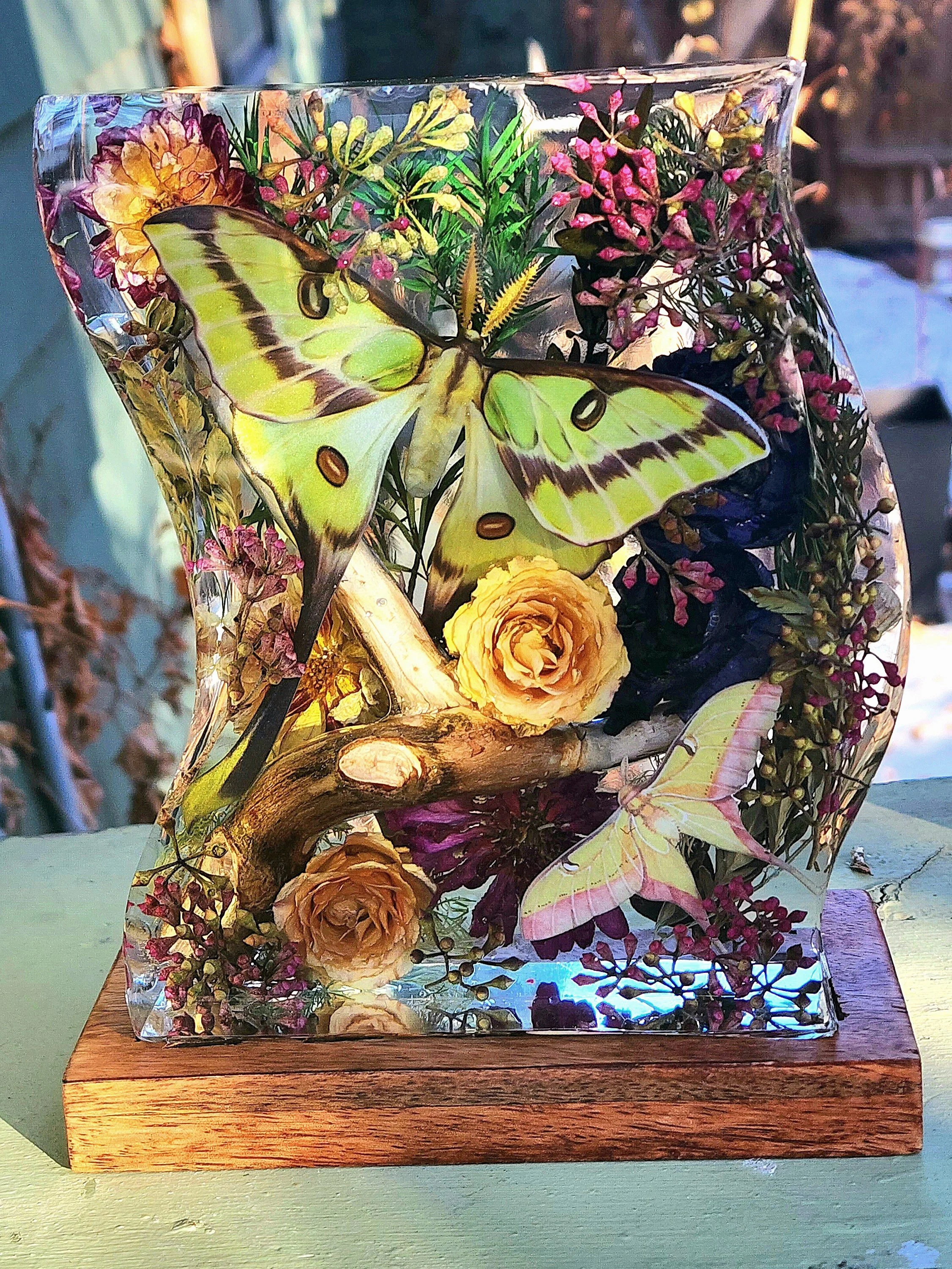 6" Wide 7.25" Tall Luna Moth Wavy