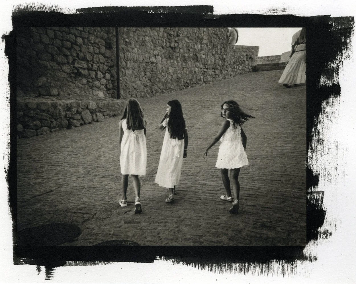 01Luterman_Three_Girls.jpg
