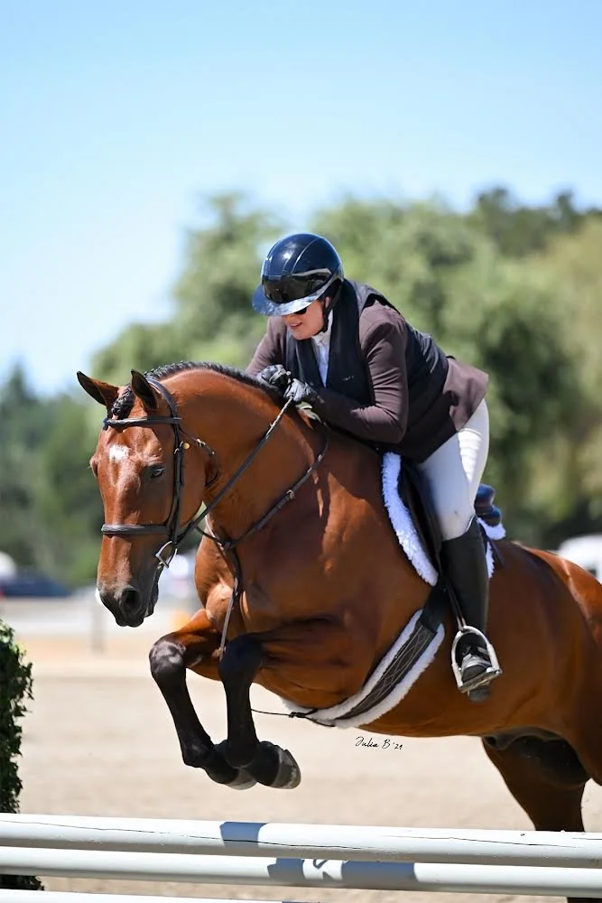 Photos of Seascape Sport Horses riders competing in hunters, jumpers, and equitation on the A-circuit in Gilroy, CA and across NorCal.